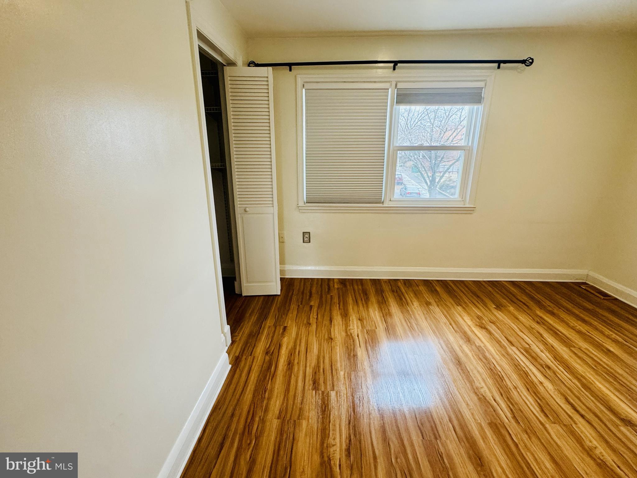 MEDFIELD - Residential