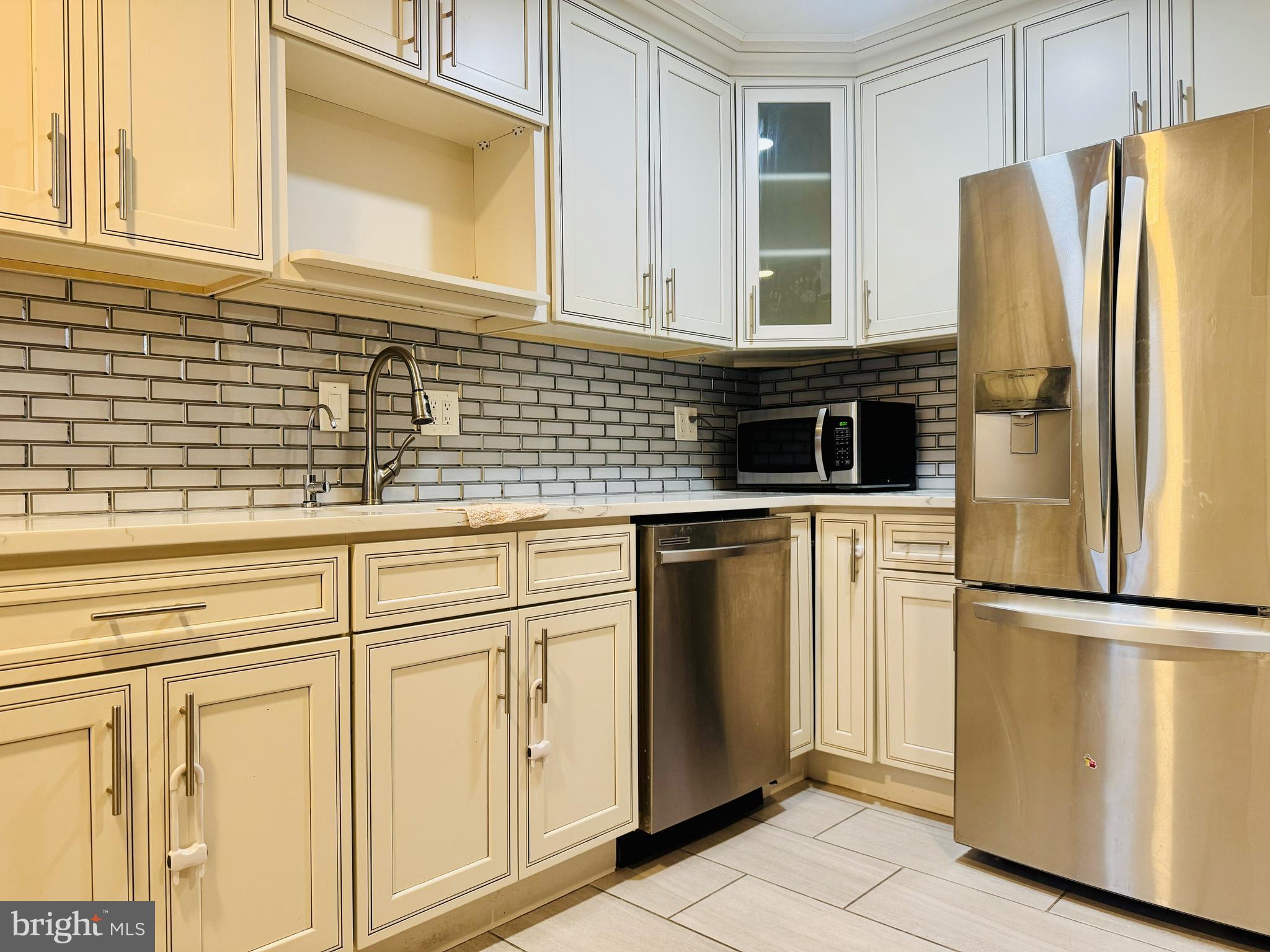 MEDFIELD - Residential