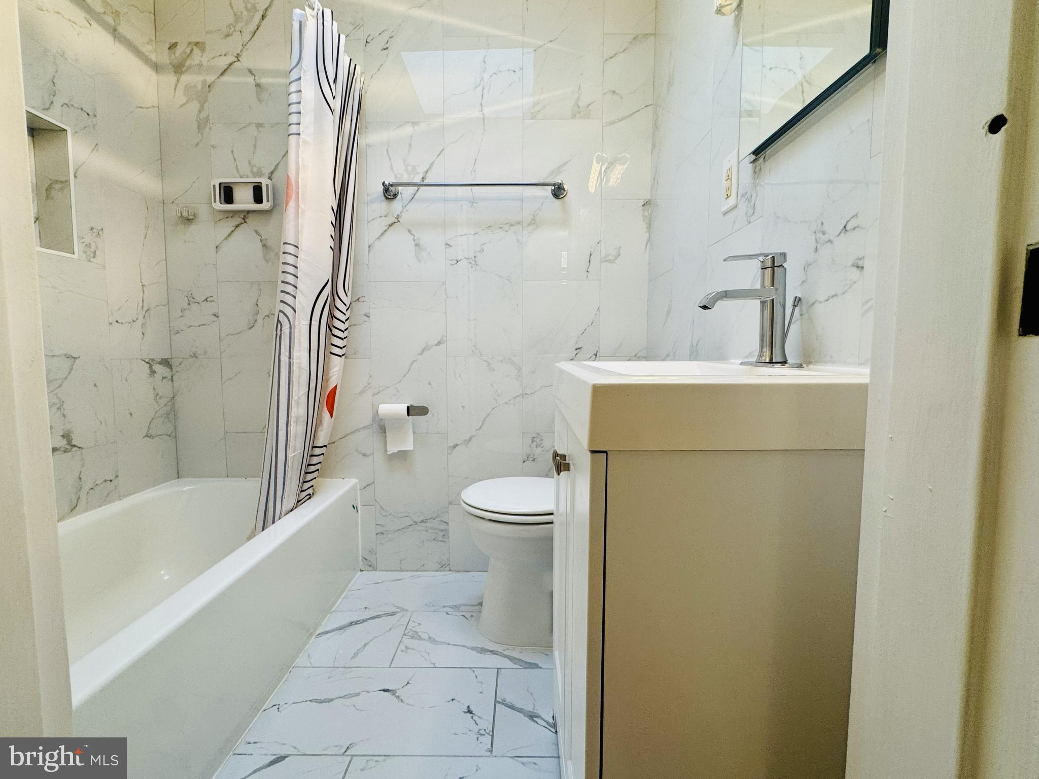 MEDFIELD - Residential