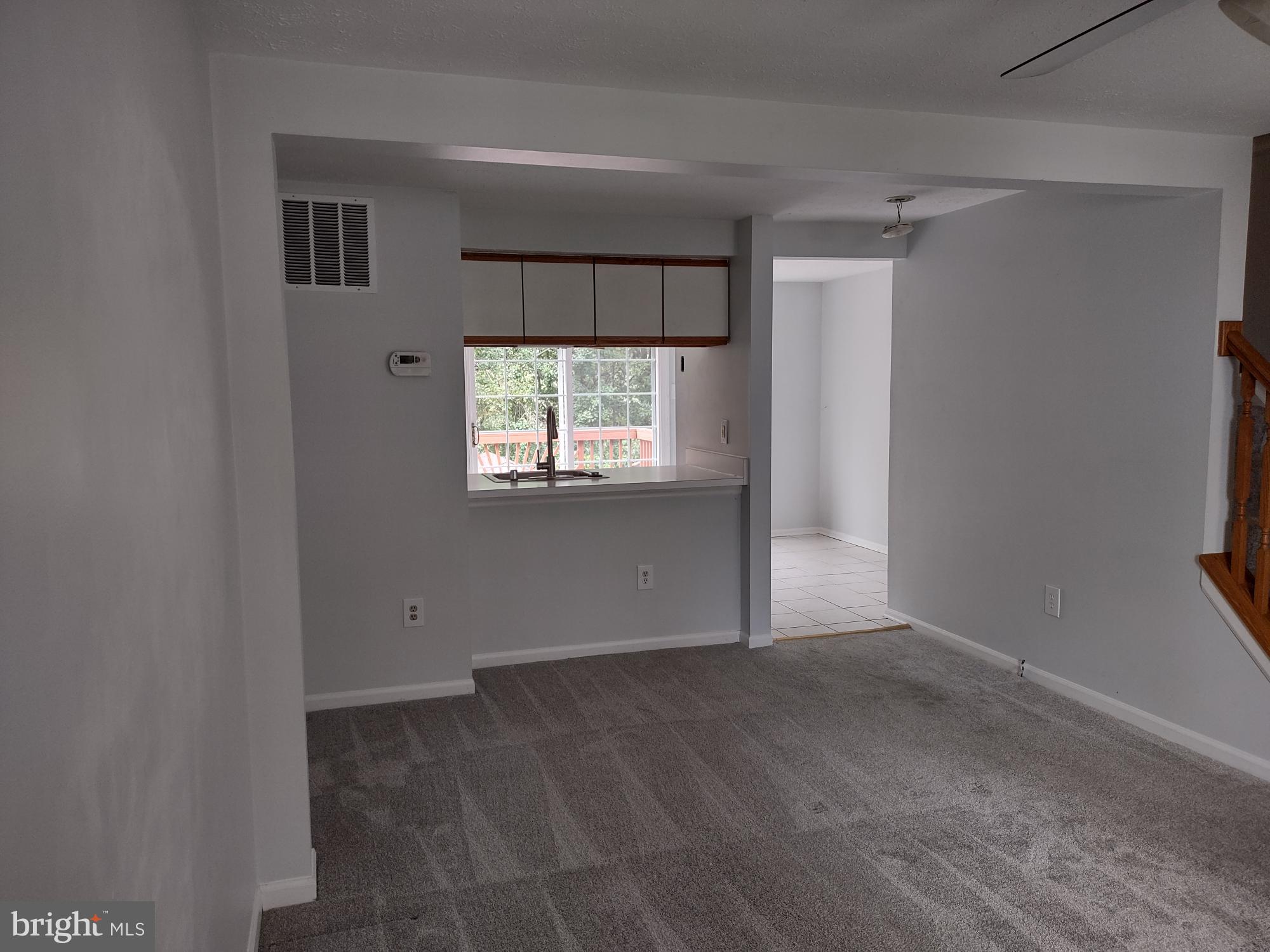 RIVERSIDE - Residential Lease