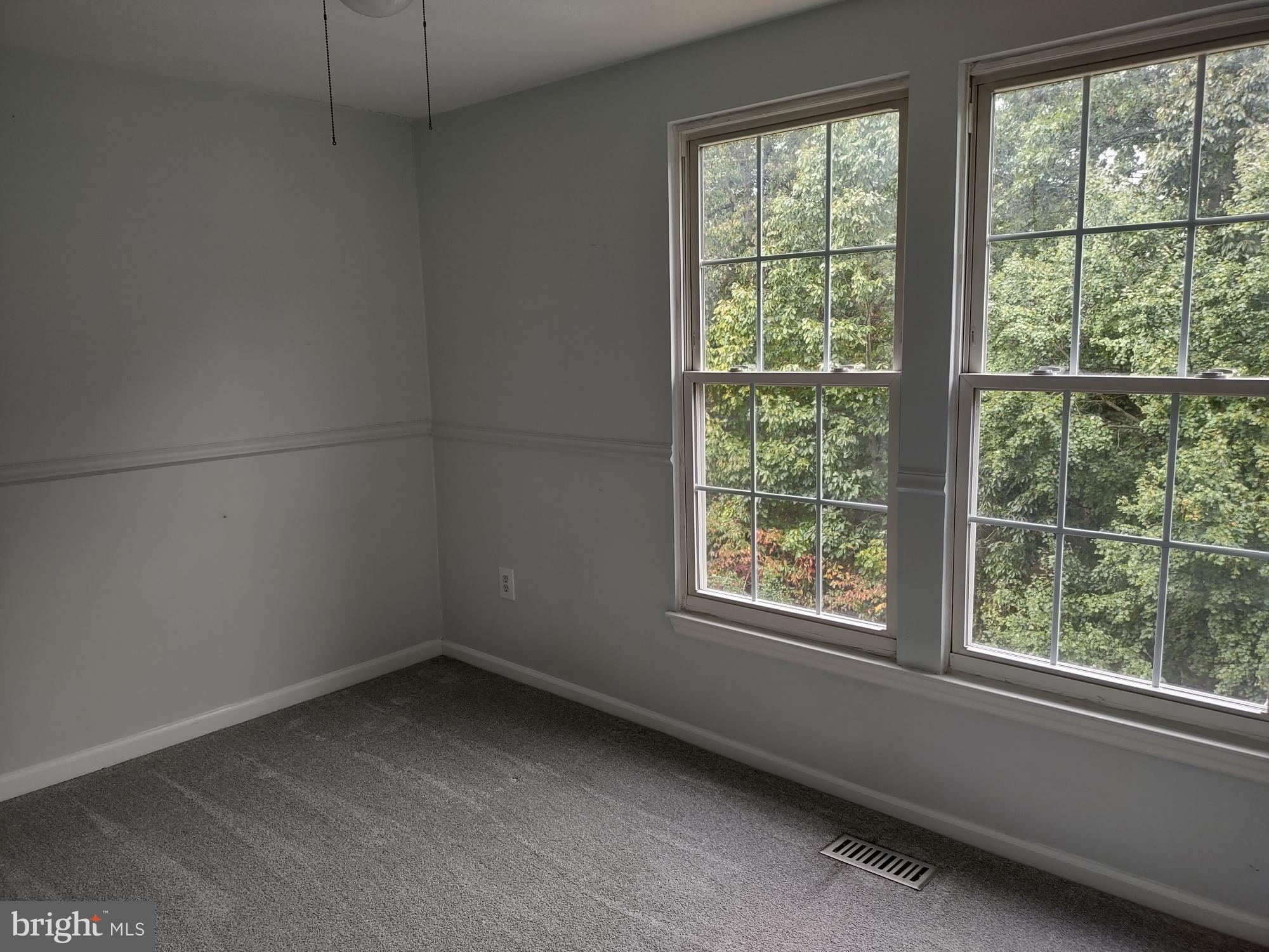 RIVERSIDE - Residential Lease