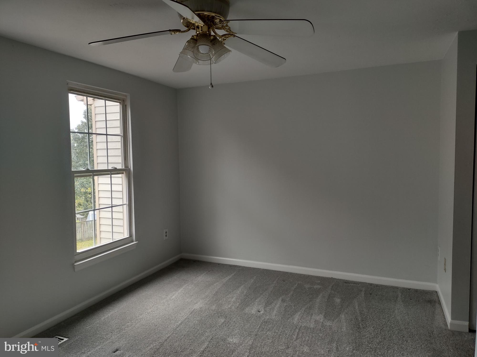 RIVERSIDE - Residential Lease