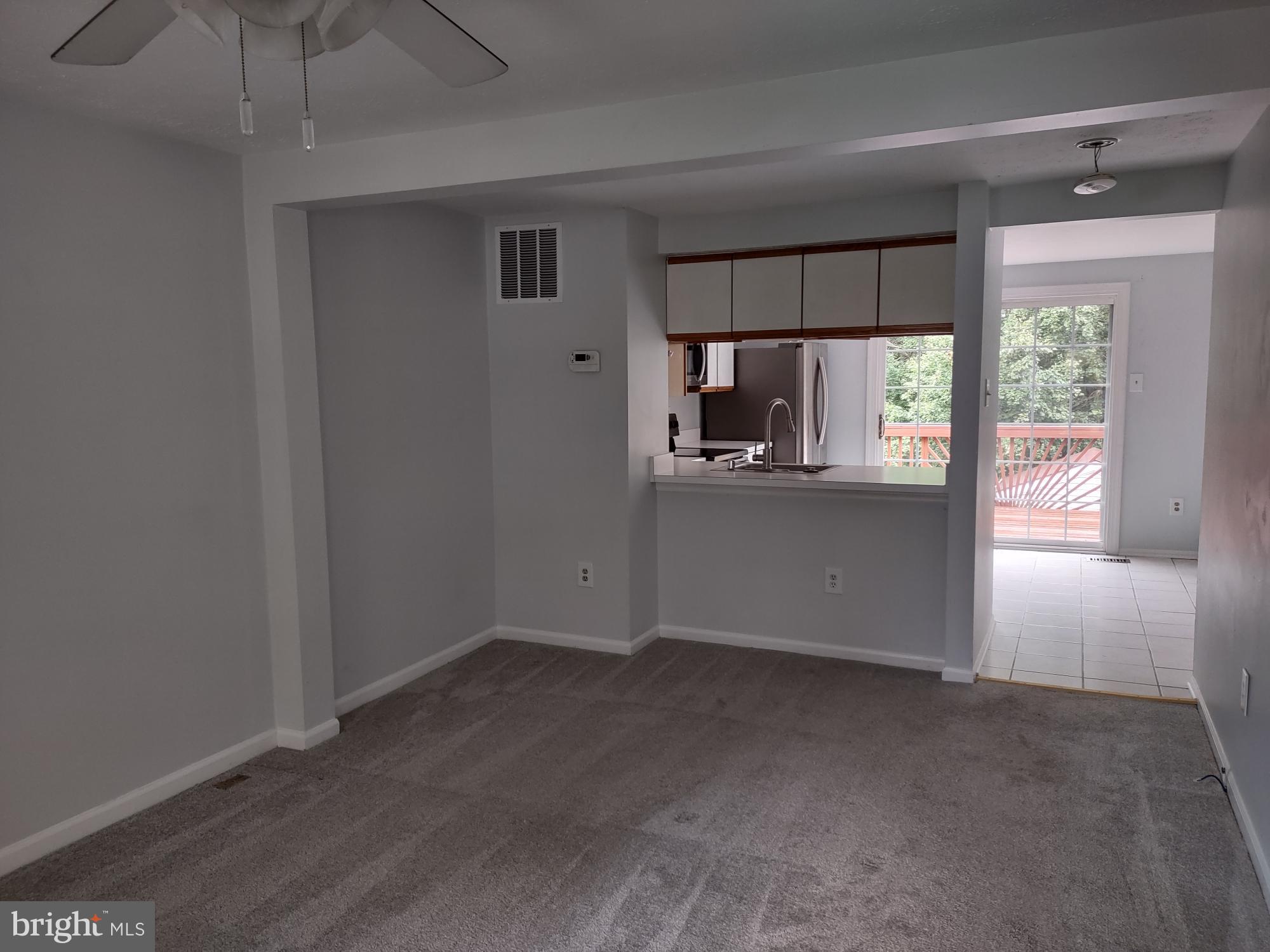 RIVERSIDE - Residential Lease