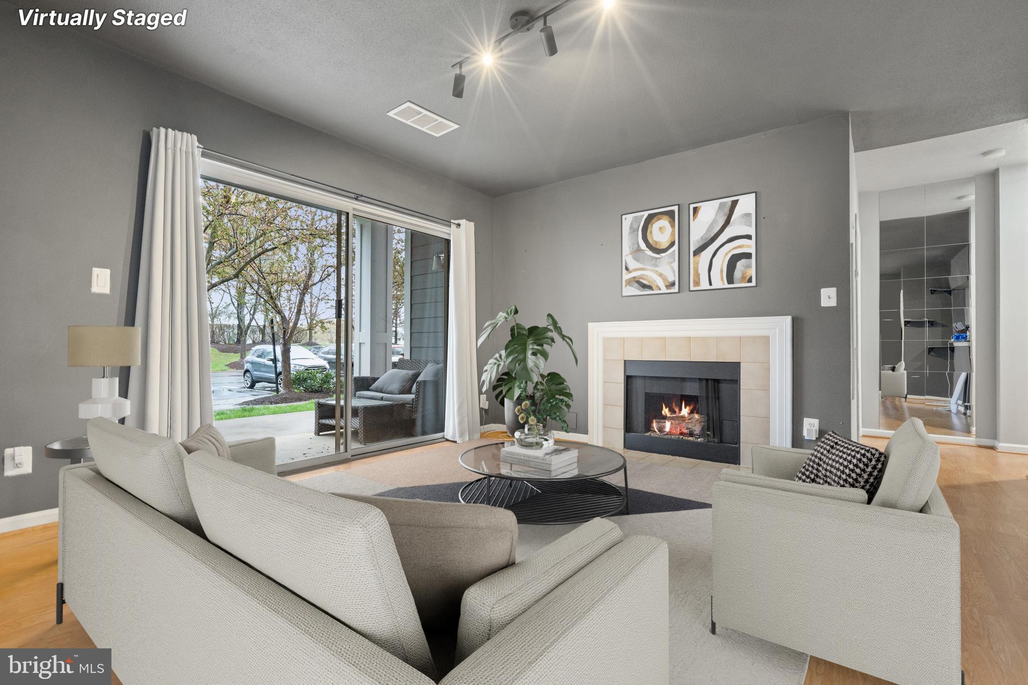 SOUTH GLEN - Residential