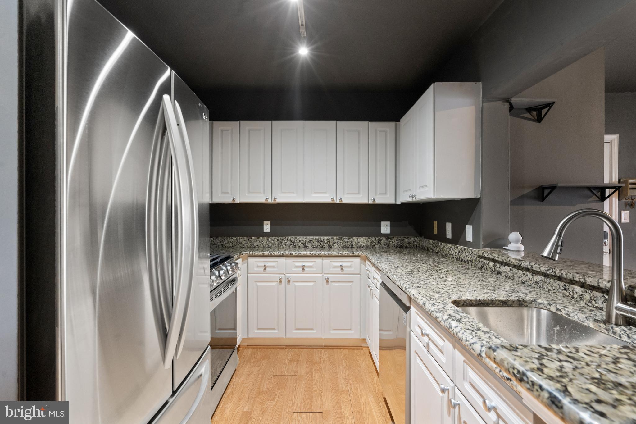 SOUTH GLEN - Residential