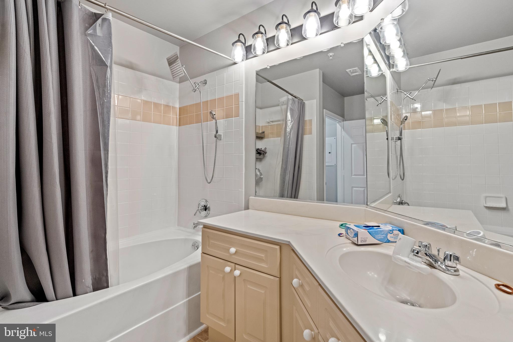 SOUTH GLEN - Residential