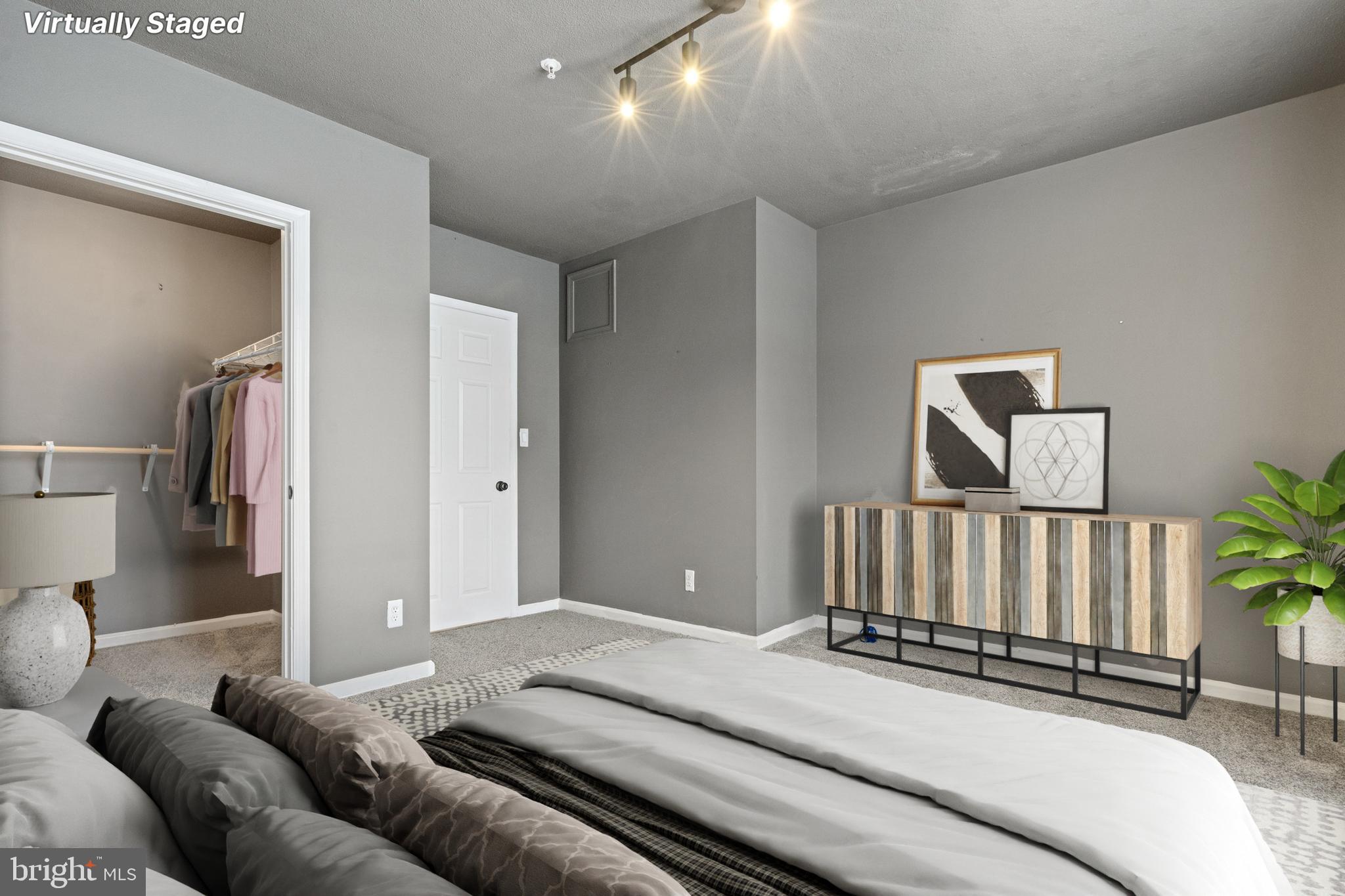 SOUTH GLEN - Residential