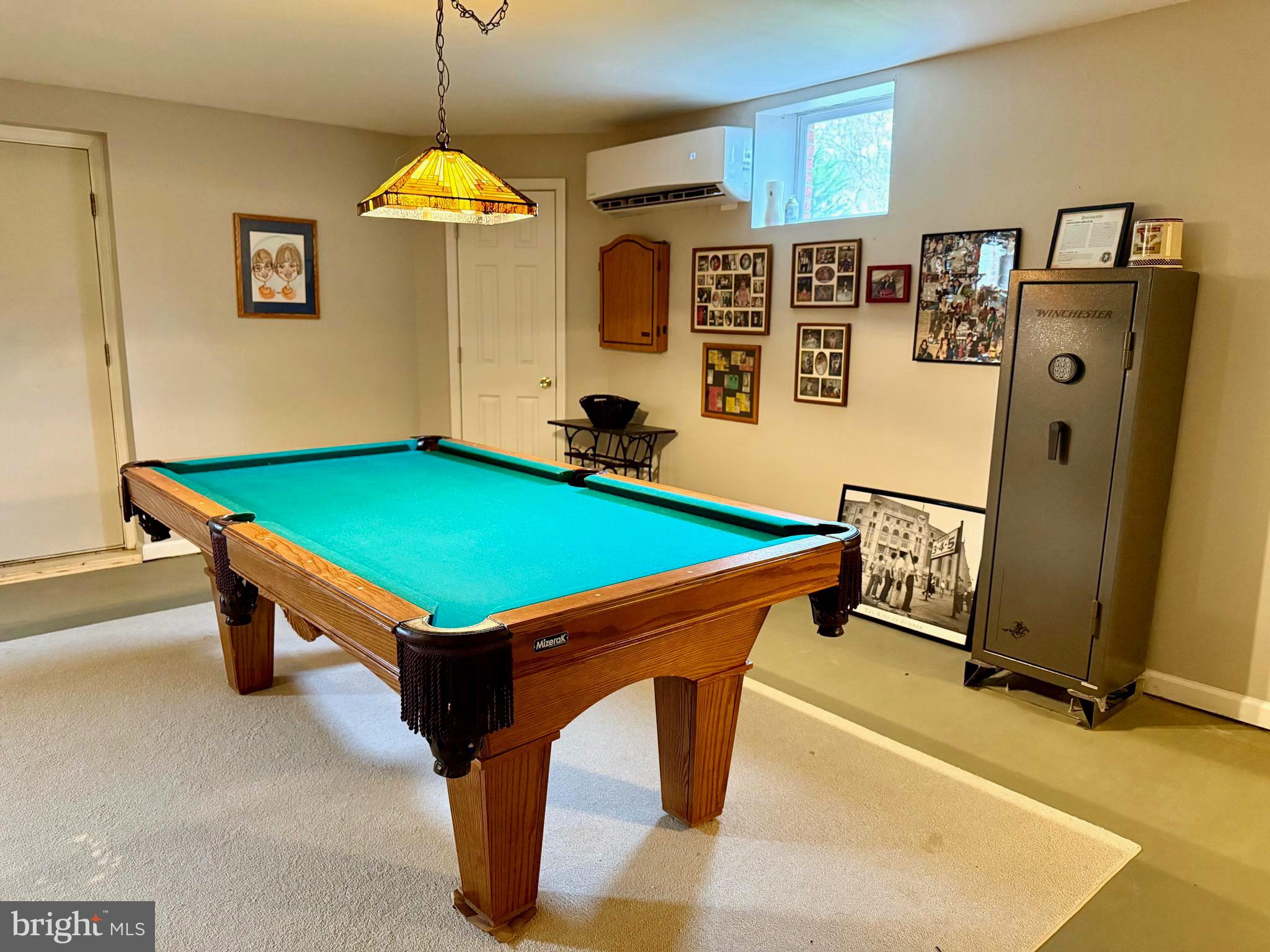 WOODBRIER MANOR - Residential