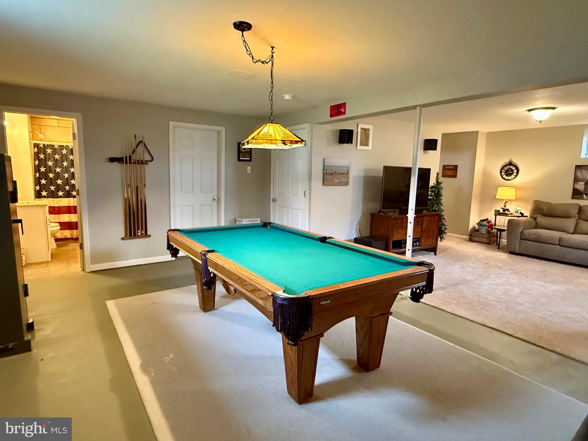 WOODBRIER MANOR - Residential