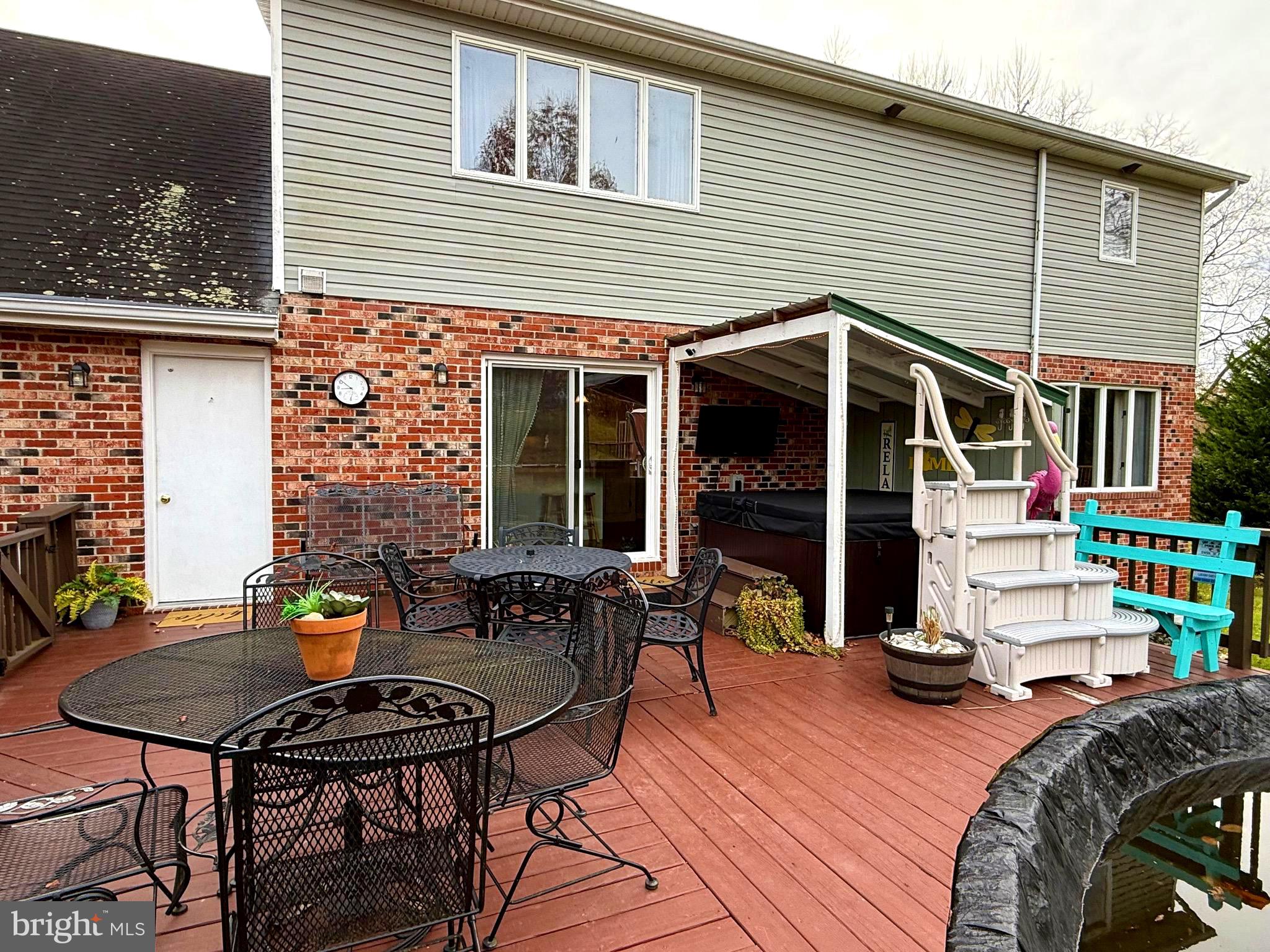 WOODBRIER MANOR - Residential