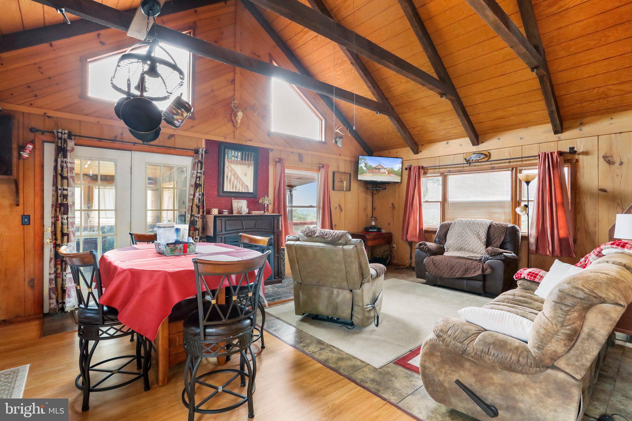 WHITETAIL RIDGE SUBDIV - Residential