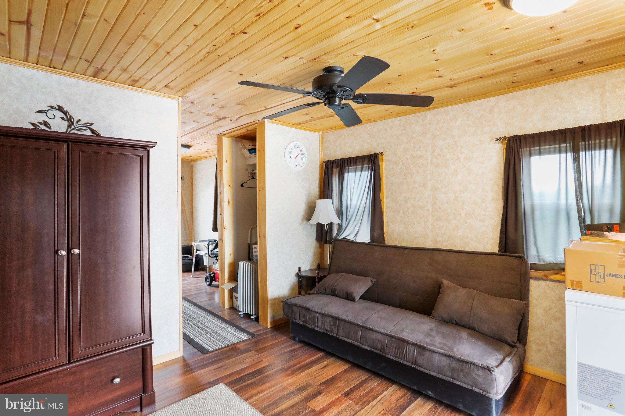 WHITETAIL RIDGE SUBDIV - Residential