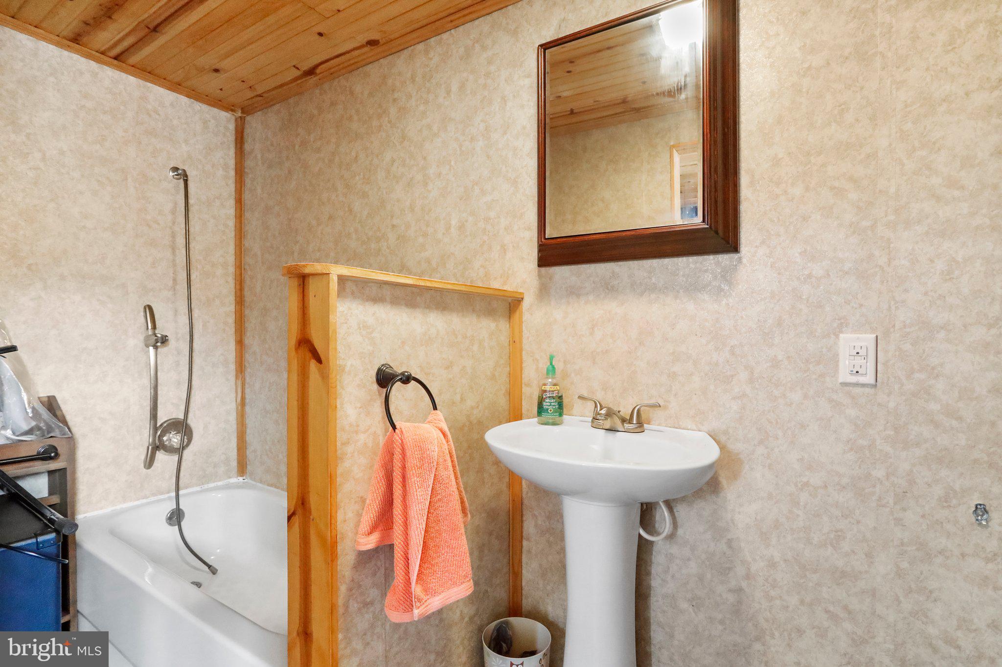 WHITETAIL RIDGE SUBDIV - Residential