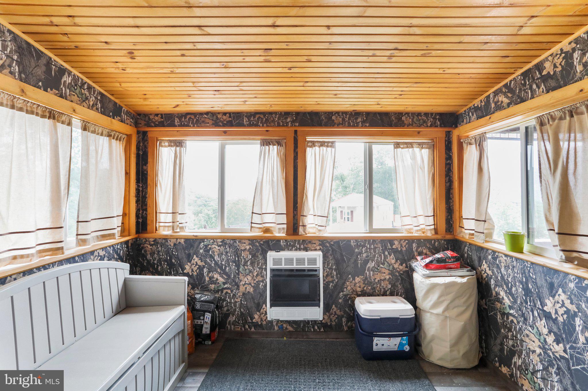 WHITETAIL RIDGE SUBDIV - Residential