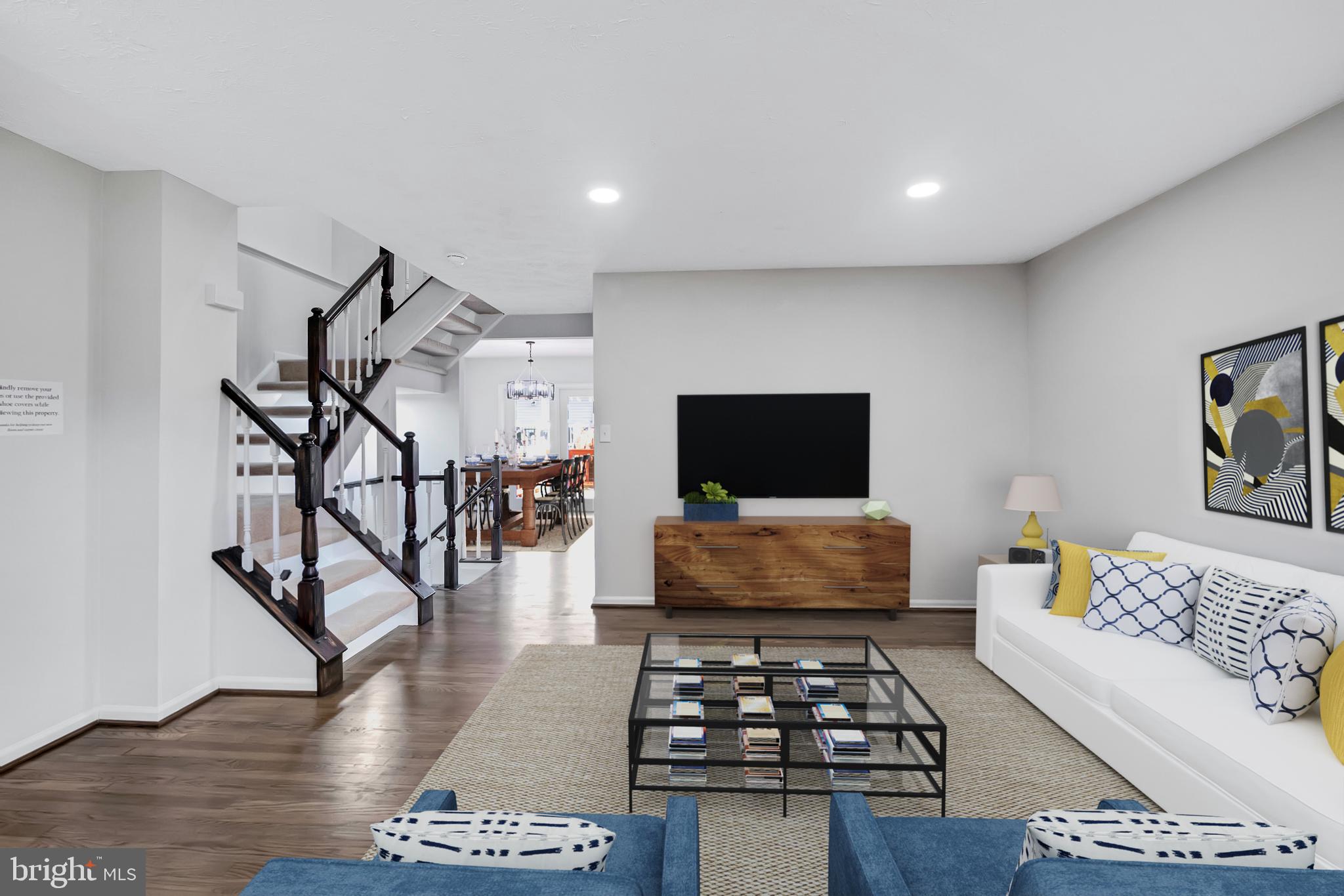 GUNNERS LAKE VILLAGE - Residential