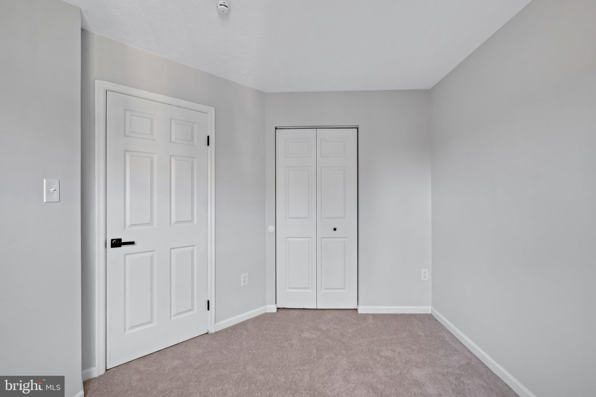 GUNNERS LAKE VILLAGE - Residential