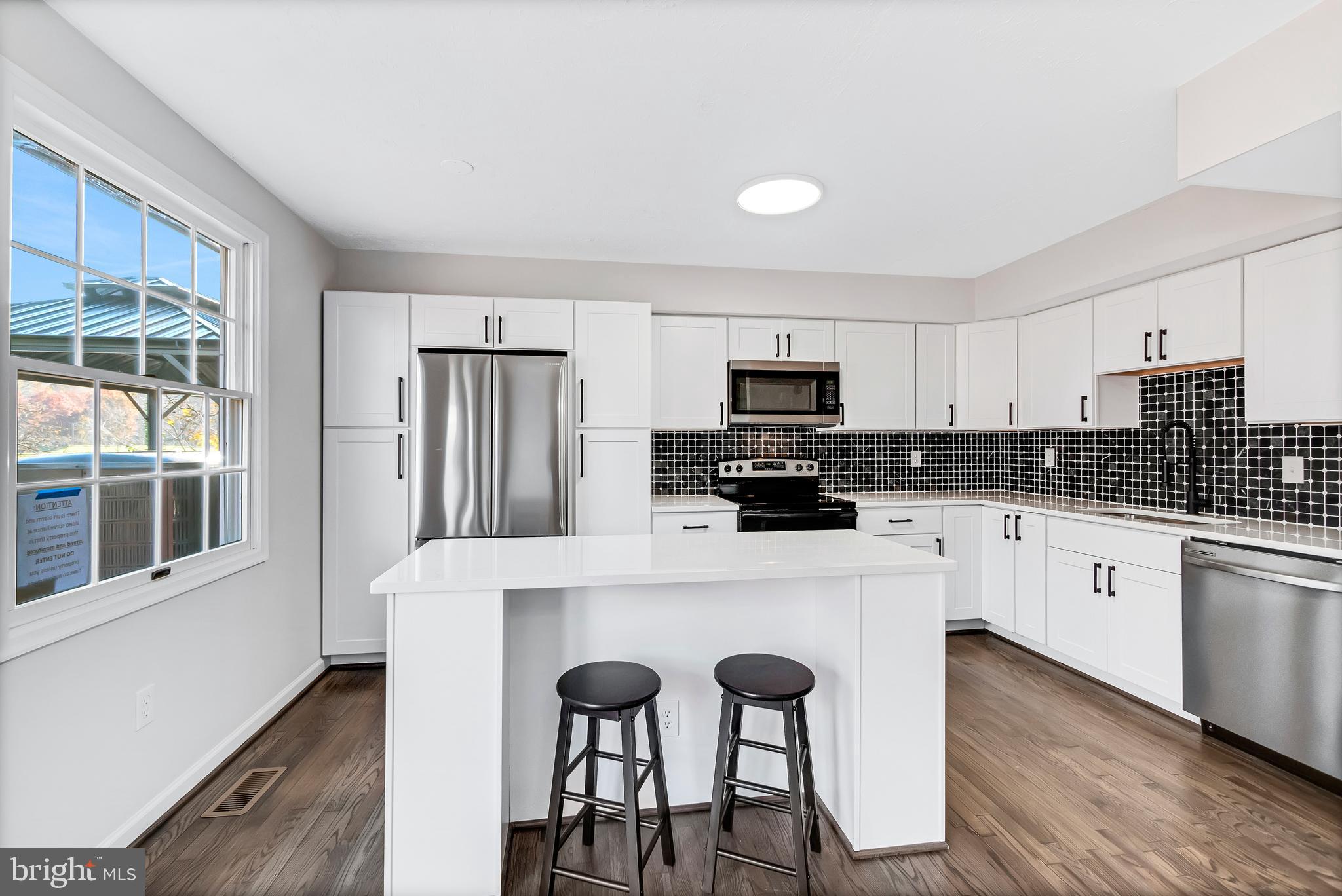 GUNNERS LAKE VILLAGE - Residential