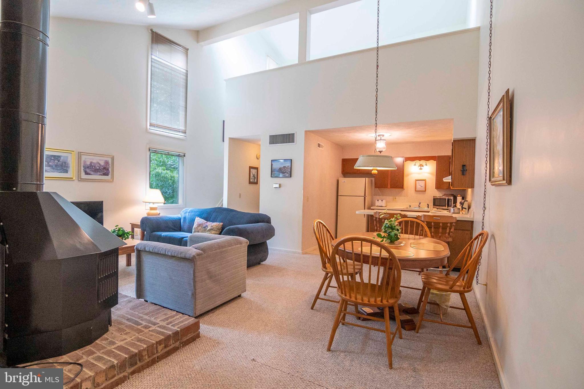 LAKEVIEW - Residential