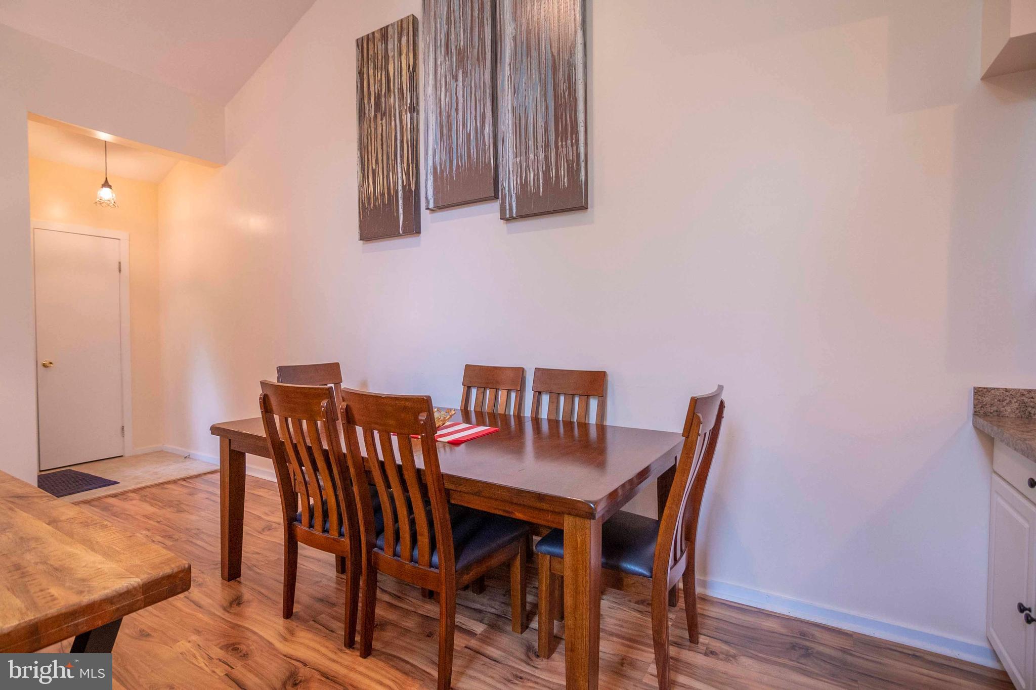 LAKEVIEW - Residential