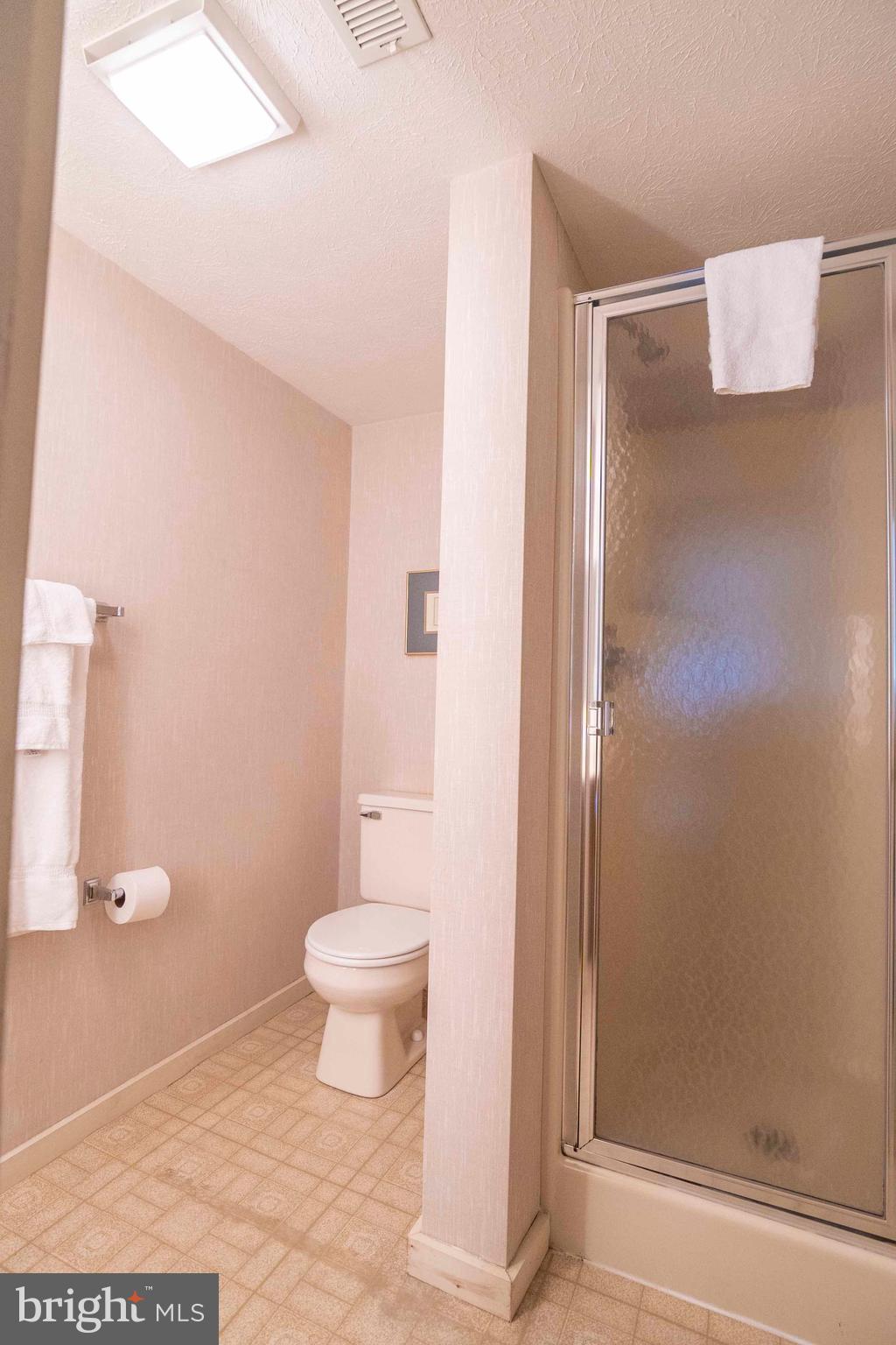 LAKEVIEW - Residential