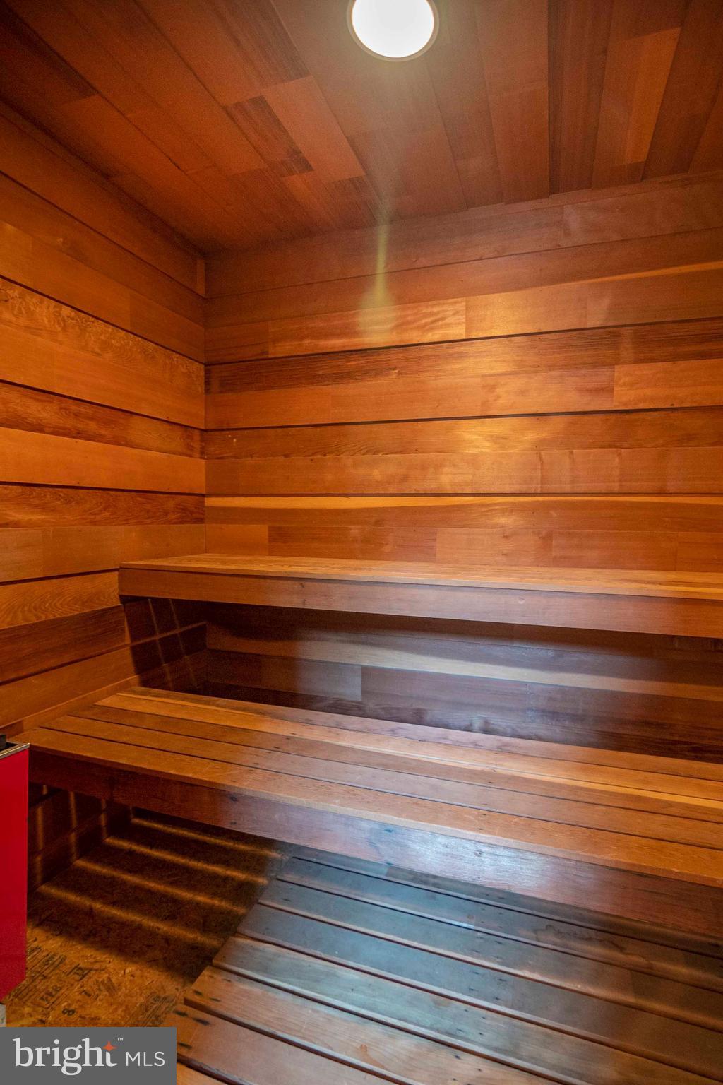 LAKEVIEW - Residential