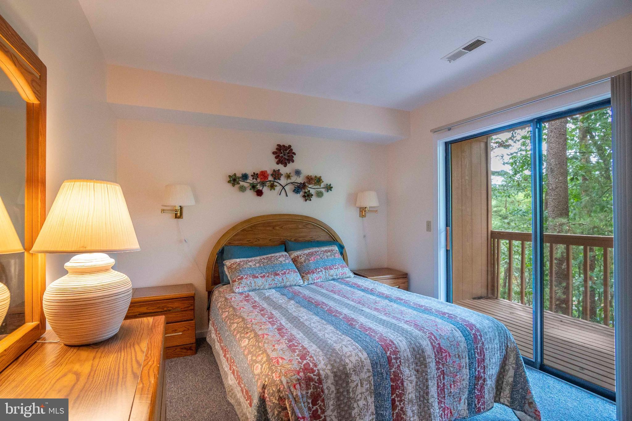 LAKEVIEW - Residential