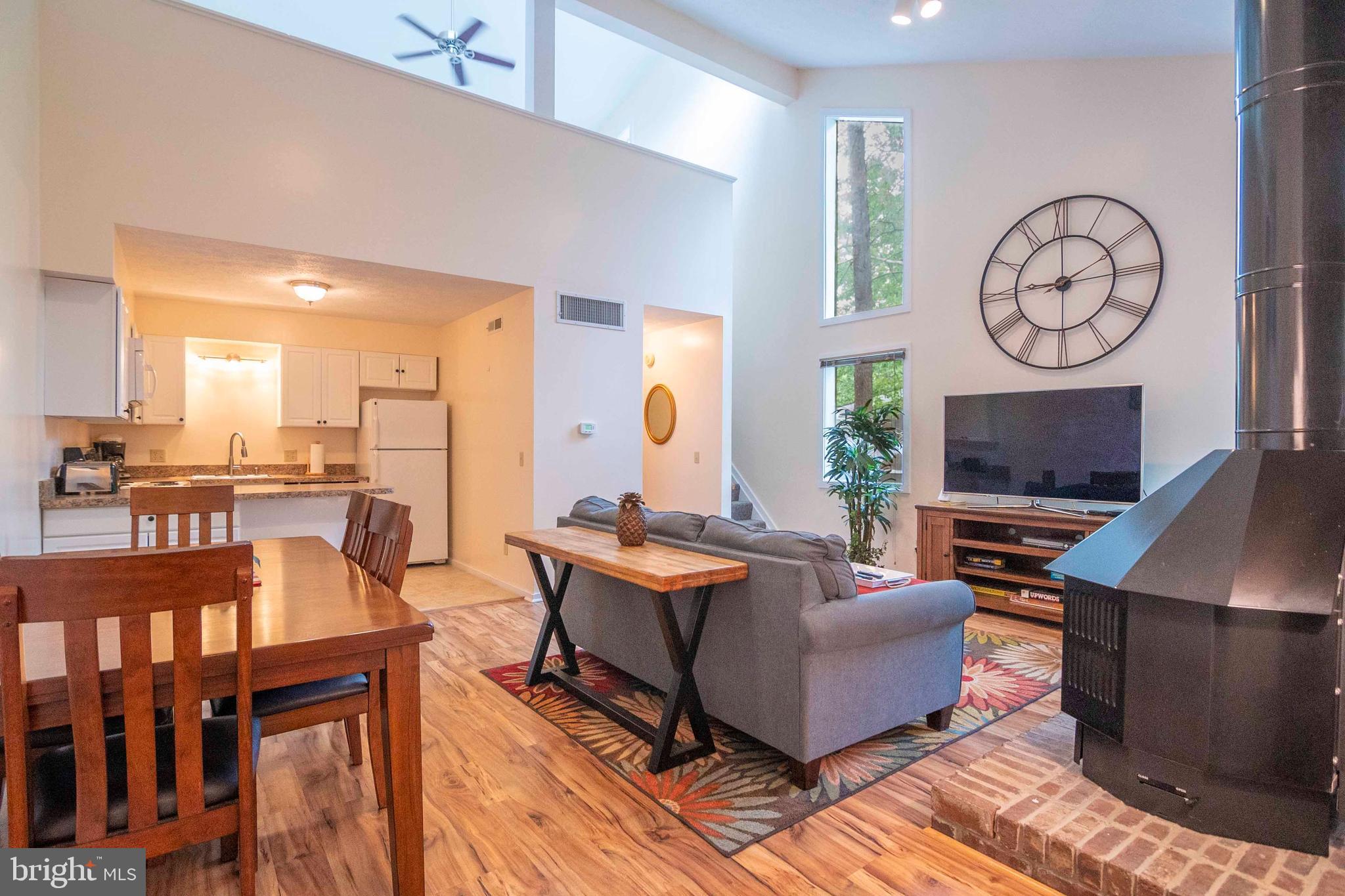 LAKEVIEW - Residential