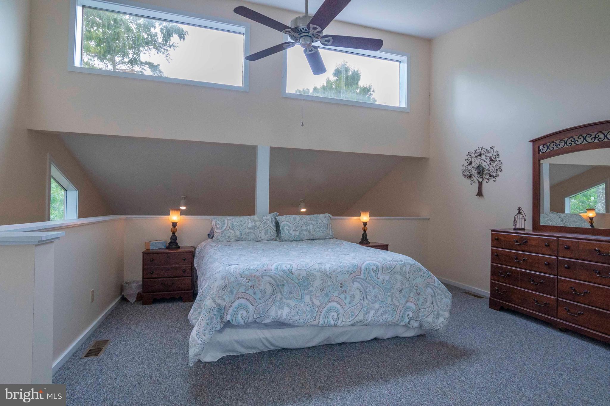 LAKEVIEW - Residential