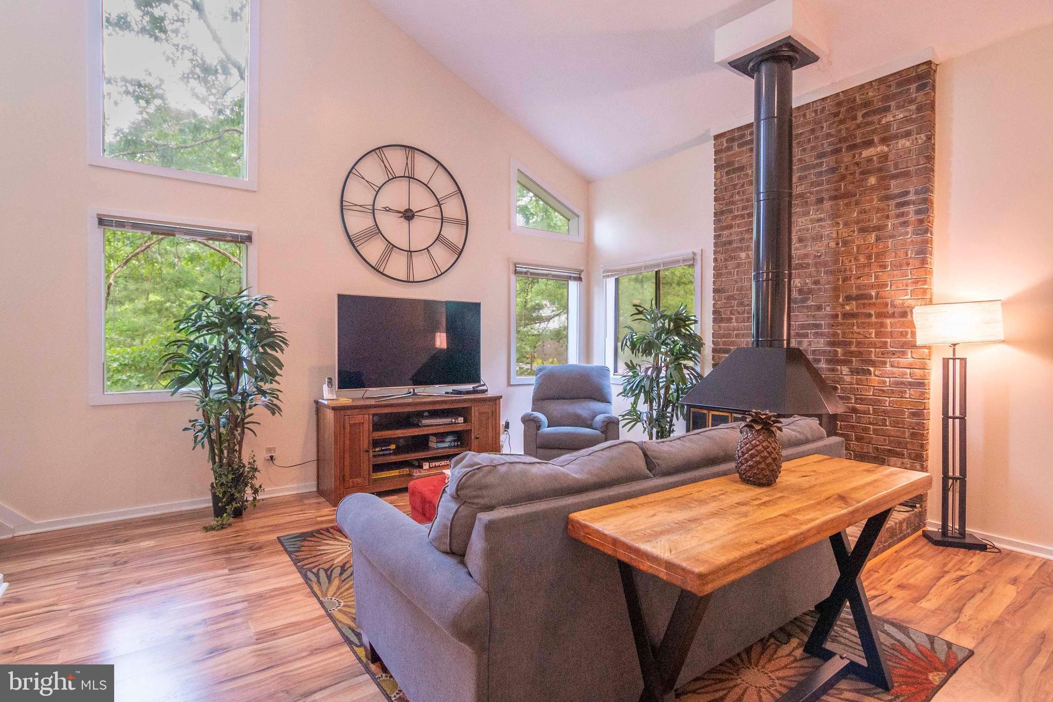 LAKEVIEW - Residential