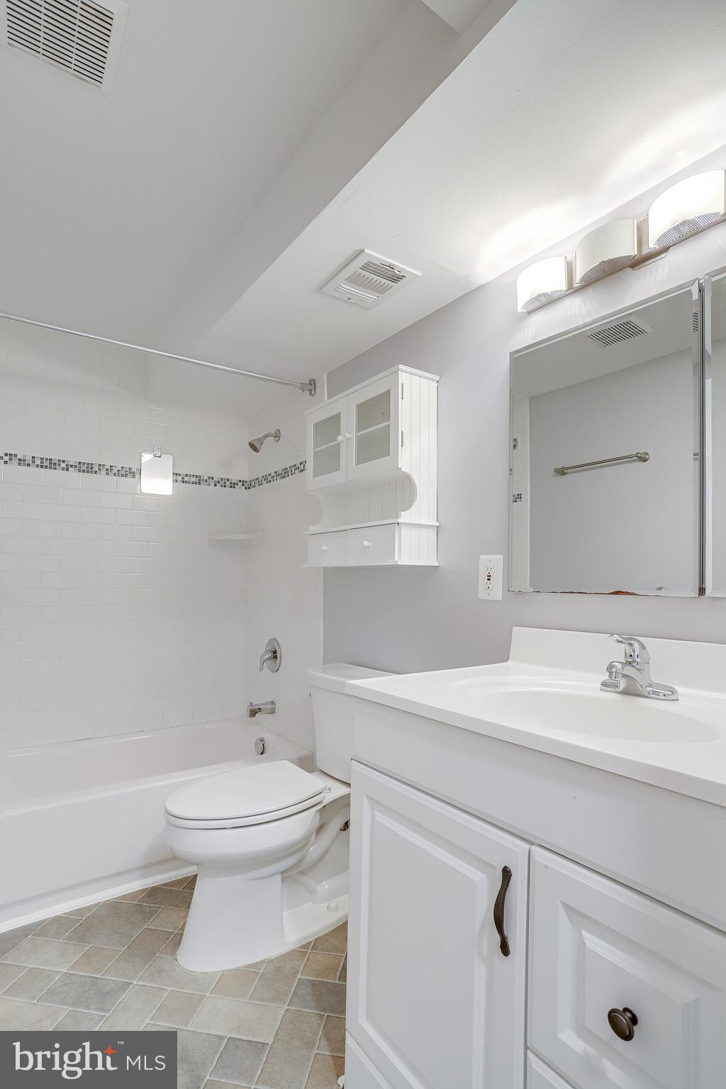 OLNEY PARK - Residential Lease