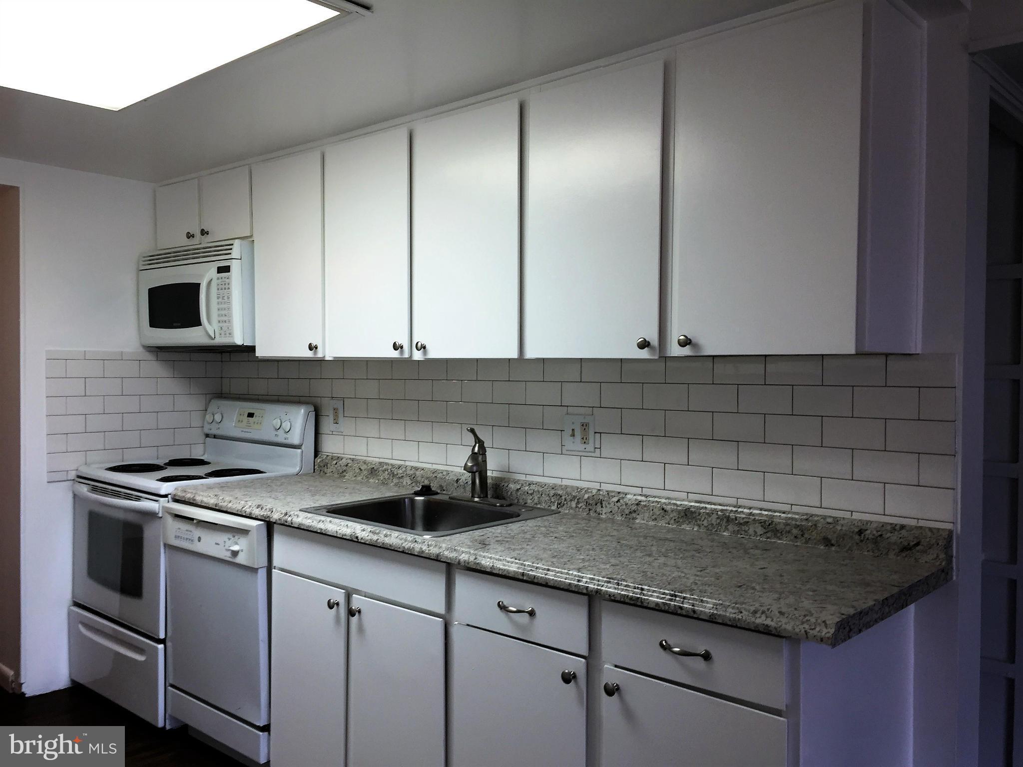 HERITAGE GREEN - Residential Lease