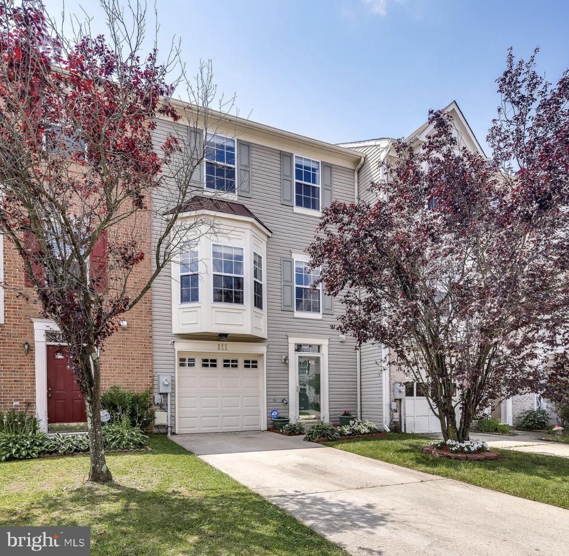 SEVEN OAKS - Residential