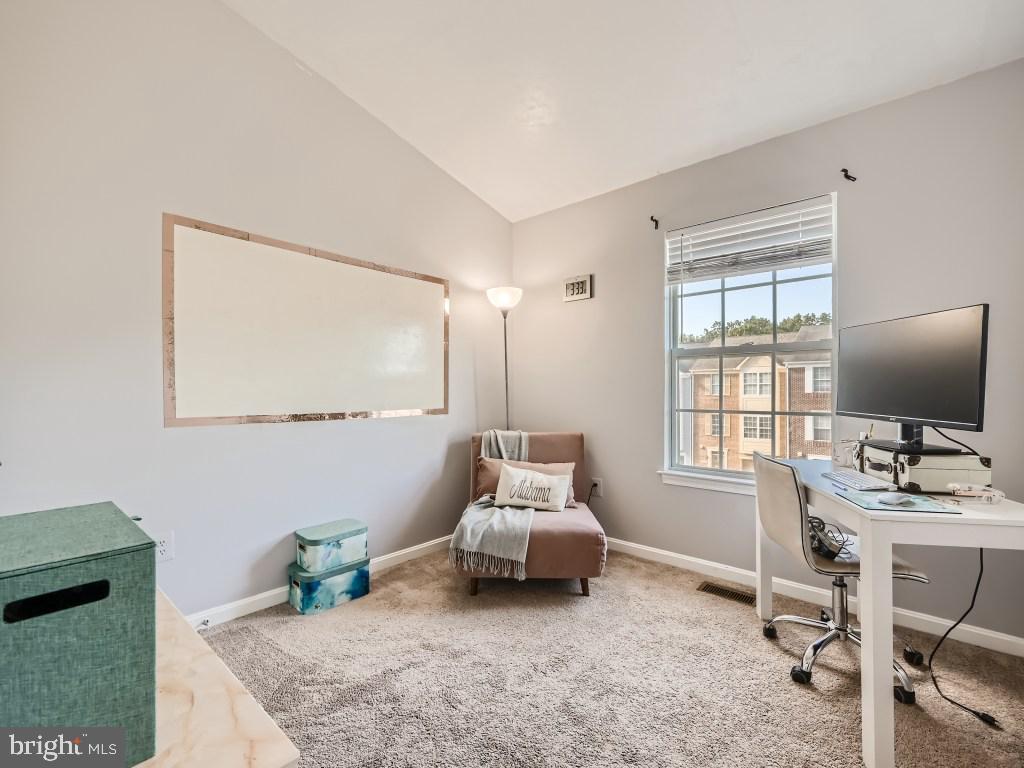 SEVEN OAKS - Residential