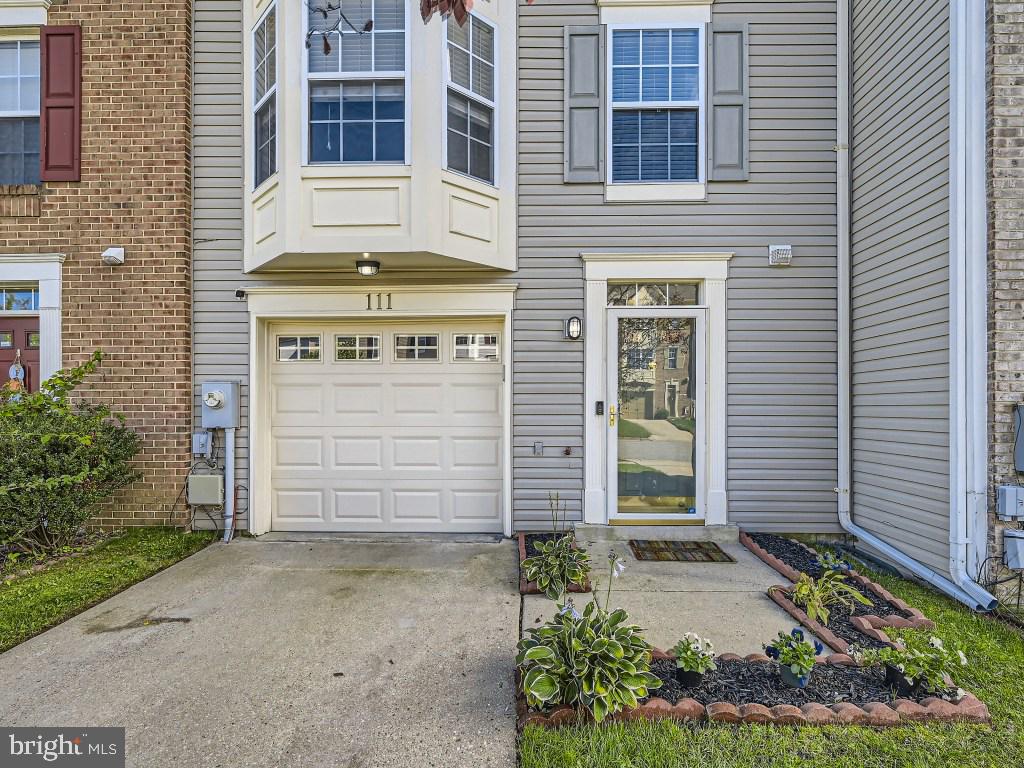 SEVEN OAKS - Residential