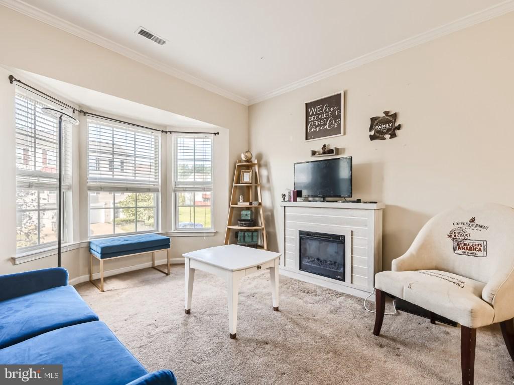 SEVEN OAKS - Residential