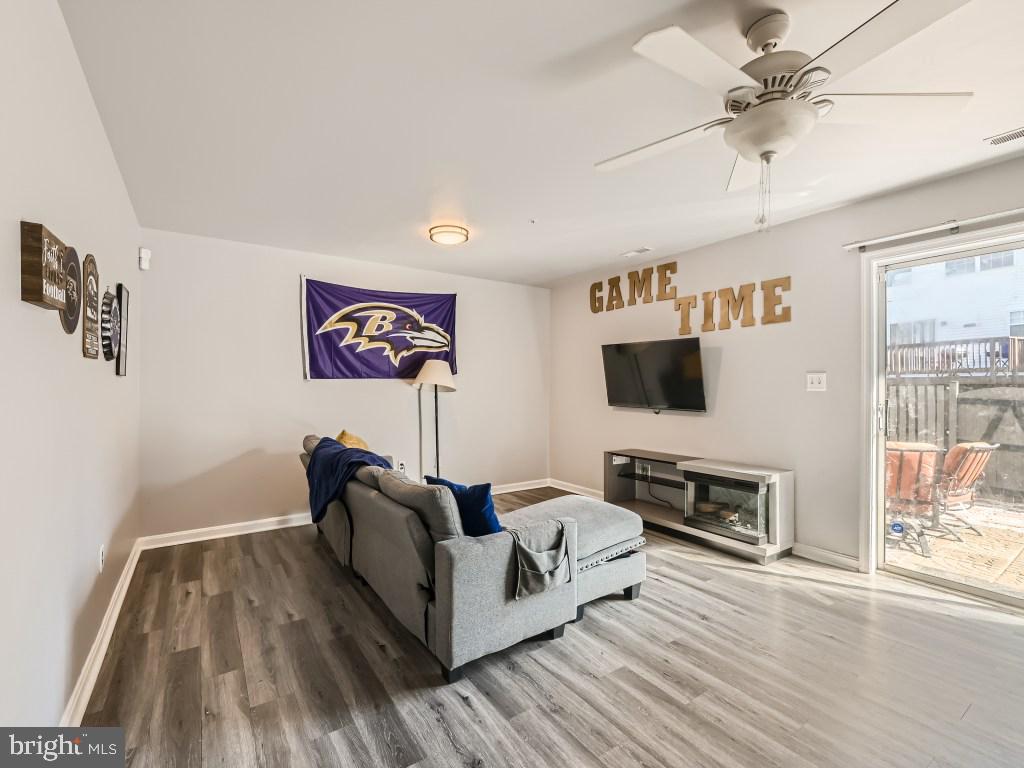 SEVEN OAKS - Residential