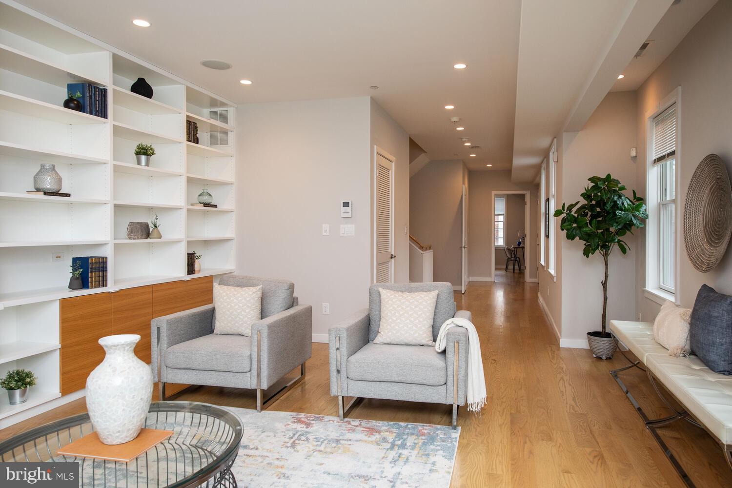 BELLA VISTA - Residential