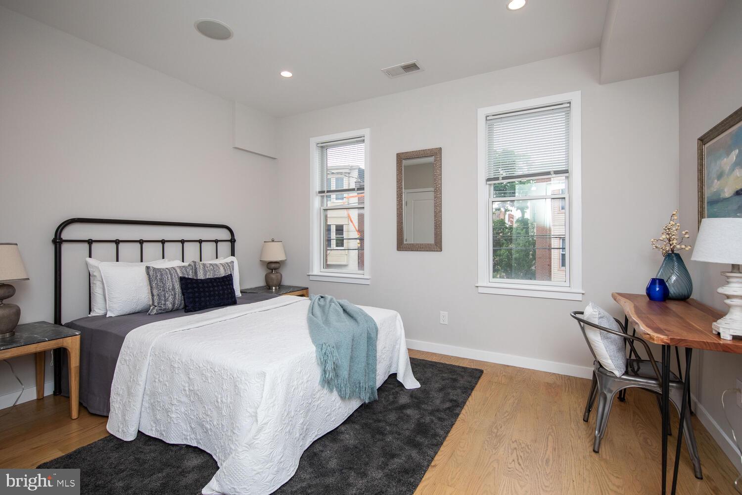 BELLA VISTA - Residential