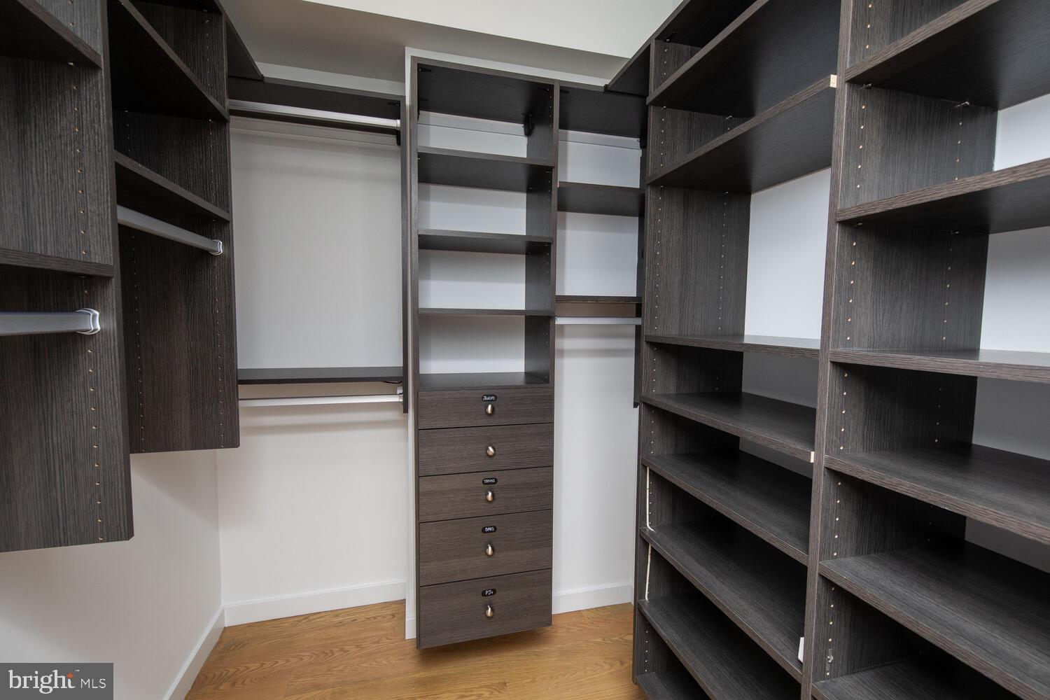 BELLA VISTA - Residential