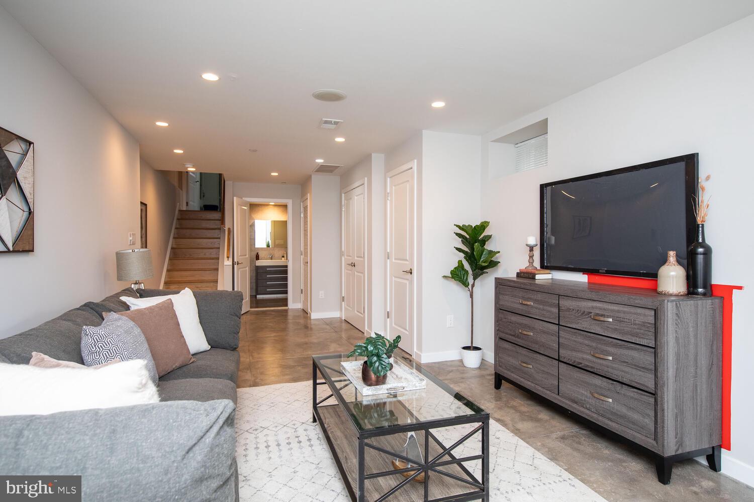 BELLA VISTA - Residential