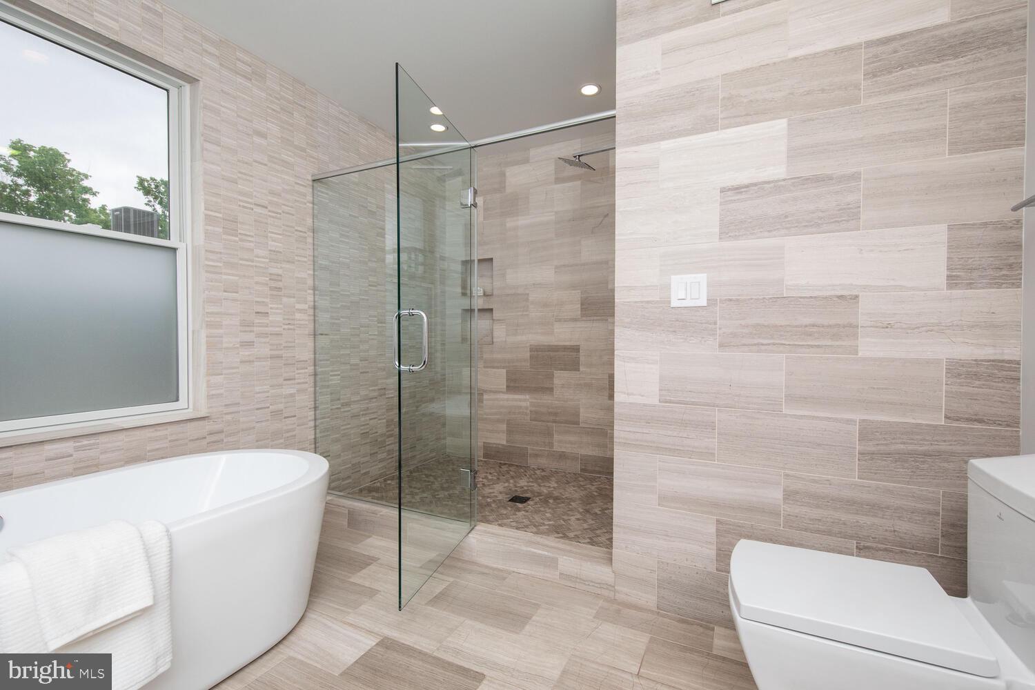 BELLA VISTA - Residential