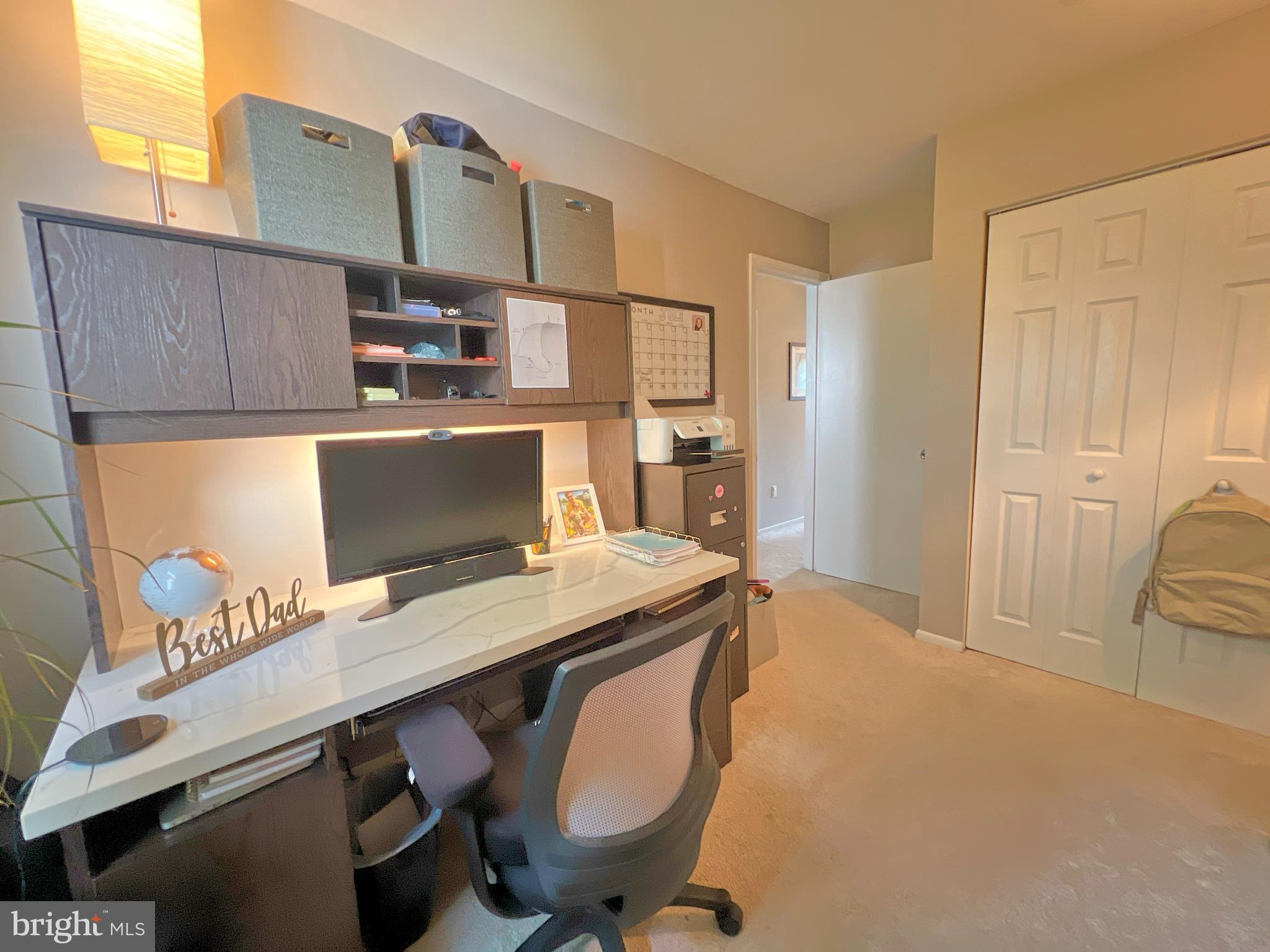 DUMBARTON SQUARE - Residential Lease