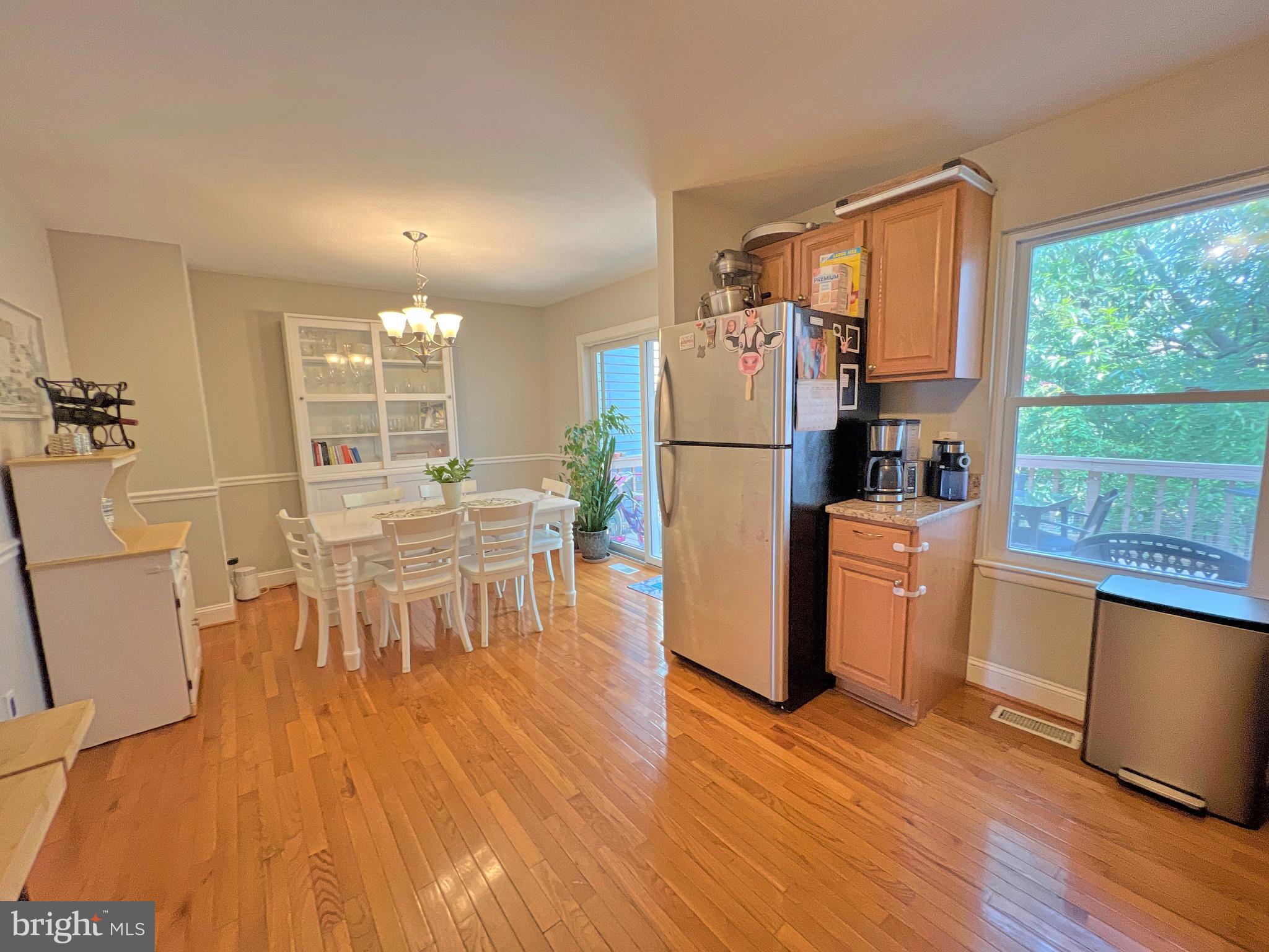 DUMBARTON SQUARE - Residential Lease