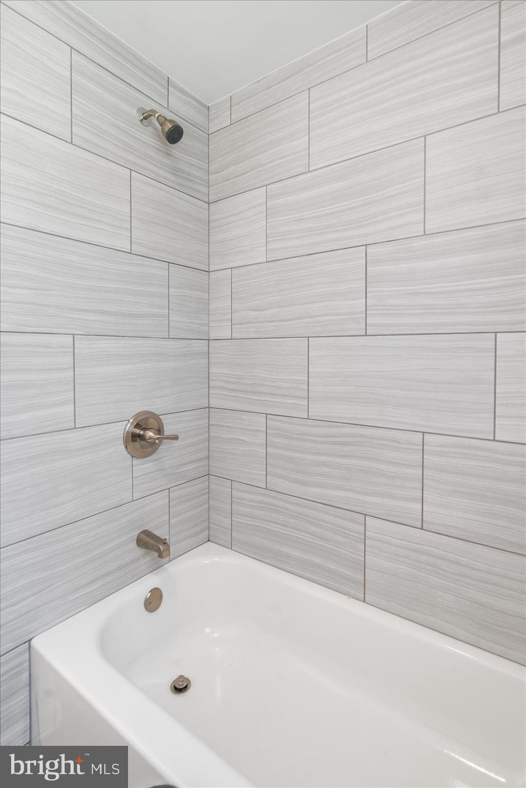 SILVERGATE VILLAGE - Residential