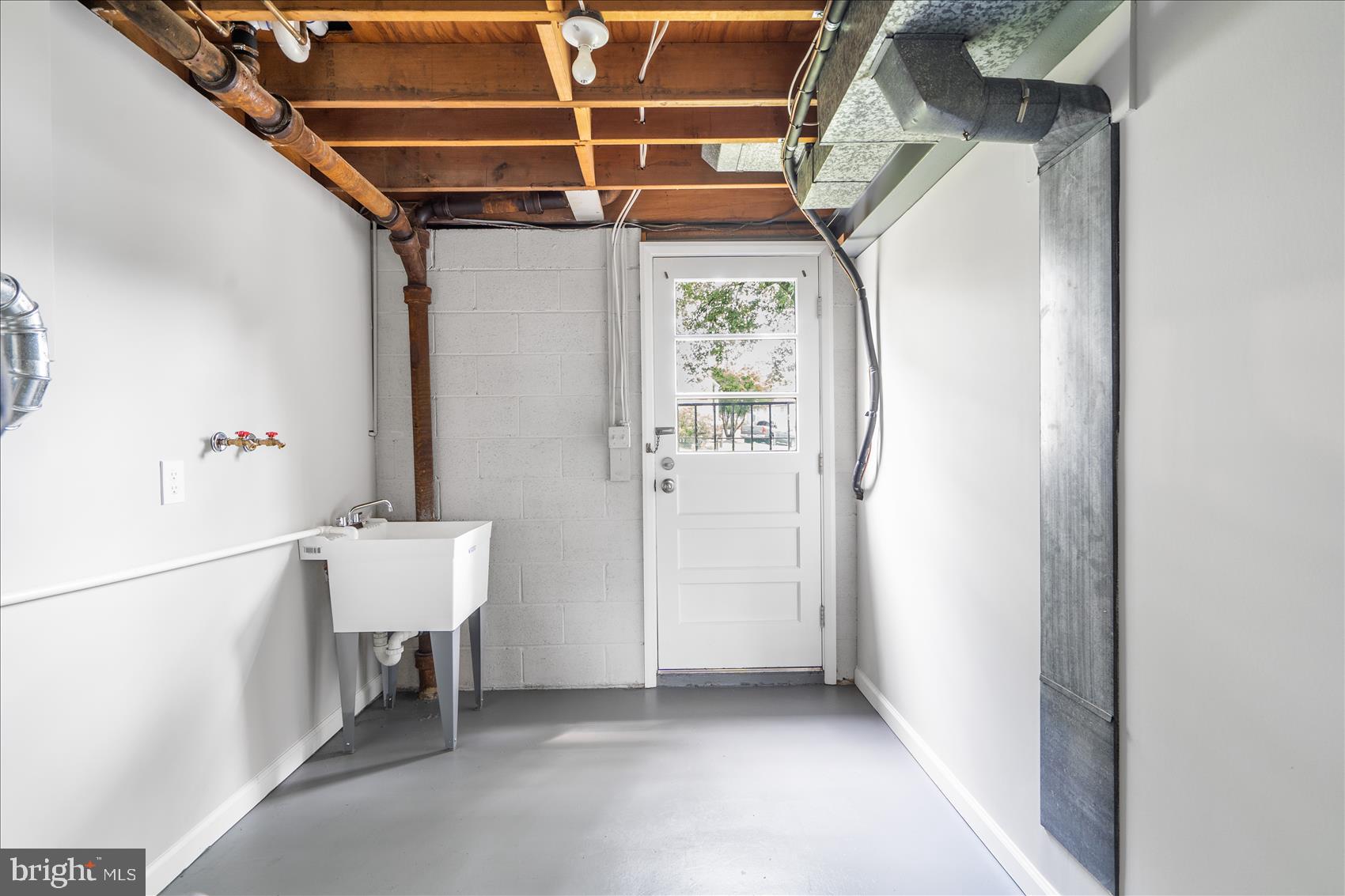 SILVERGATE VILLAGE - Residential