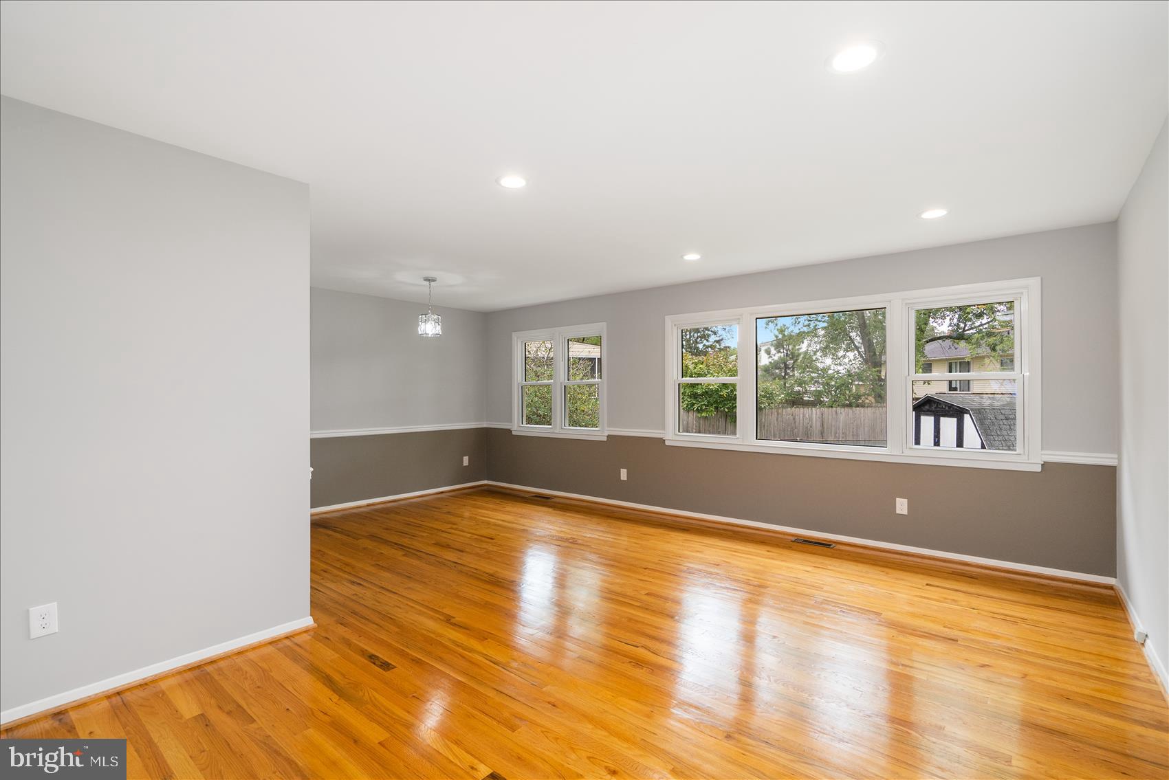 SILVERGATE VILLAGE - Residential