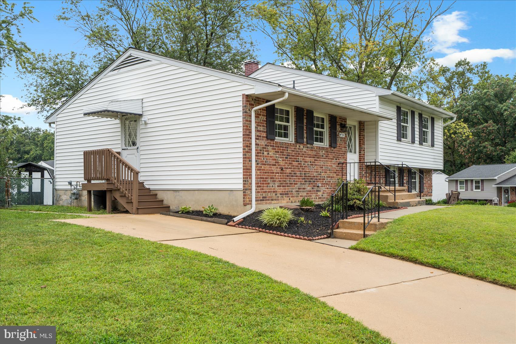 SILVERGATE VILLAGE - Residential