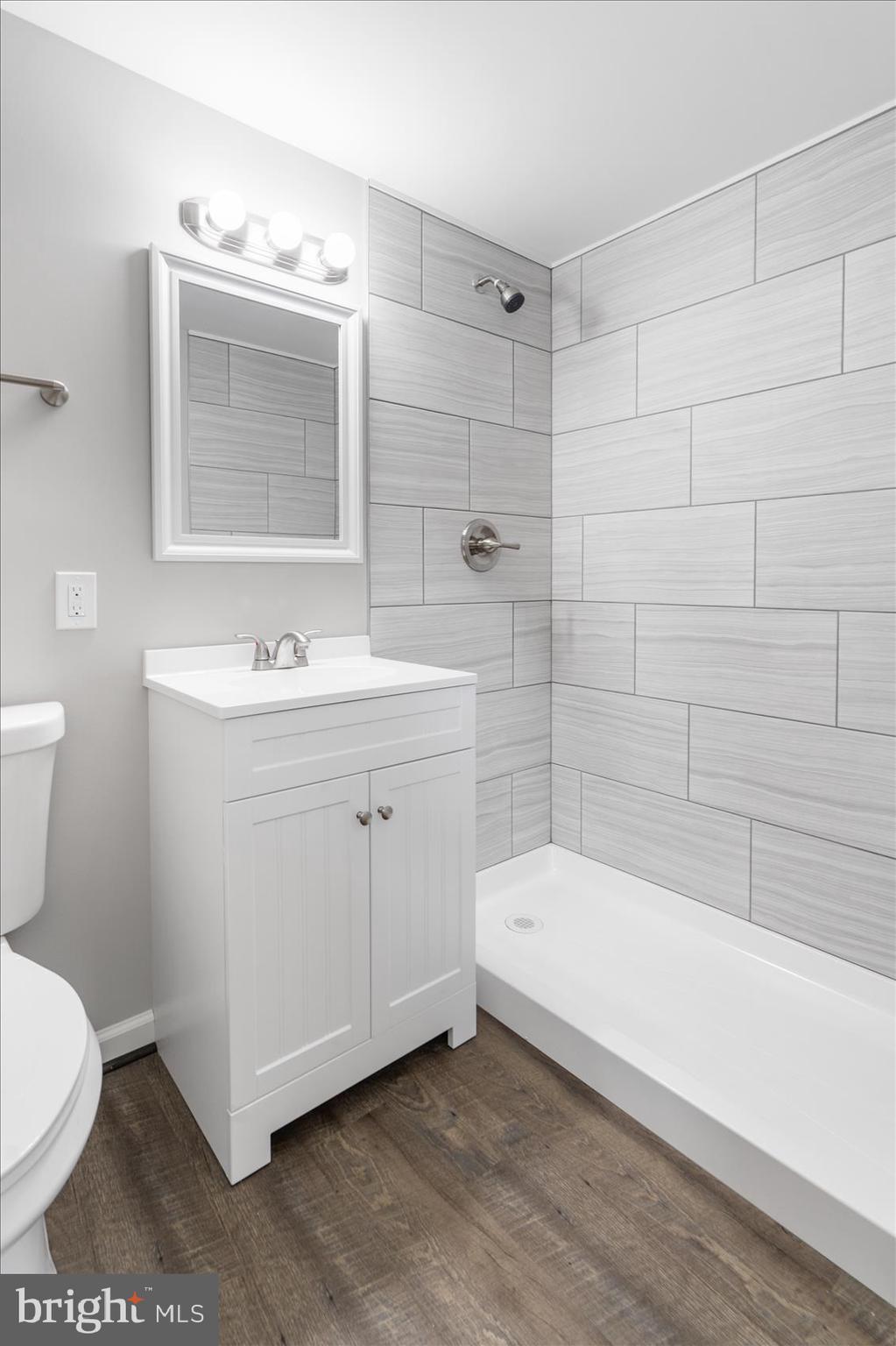 SILVERGATE VILLAGE - Residential