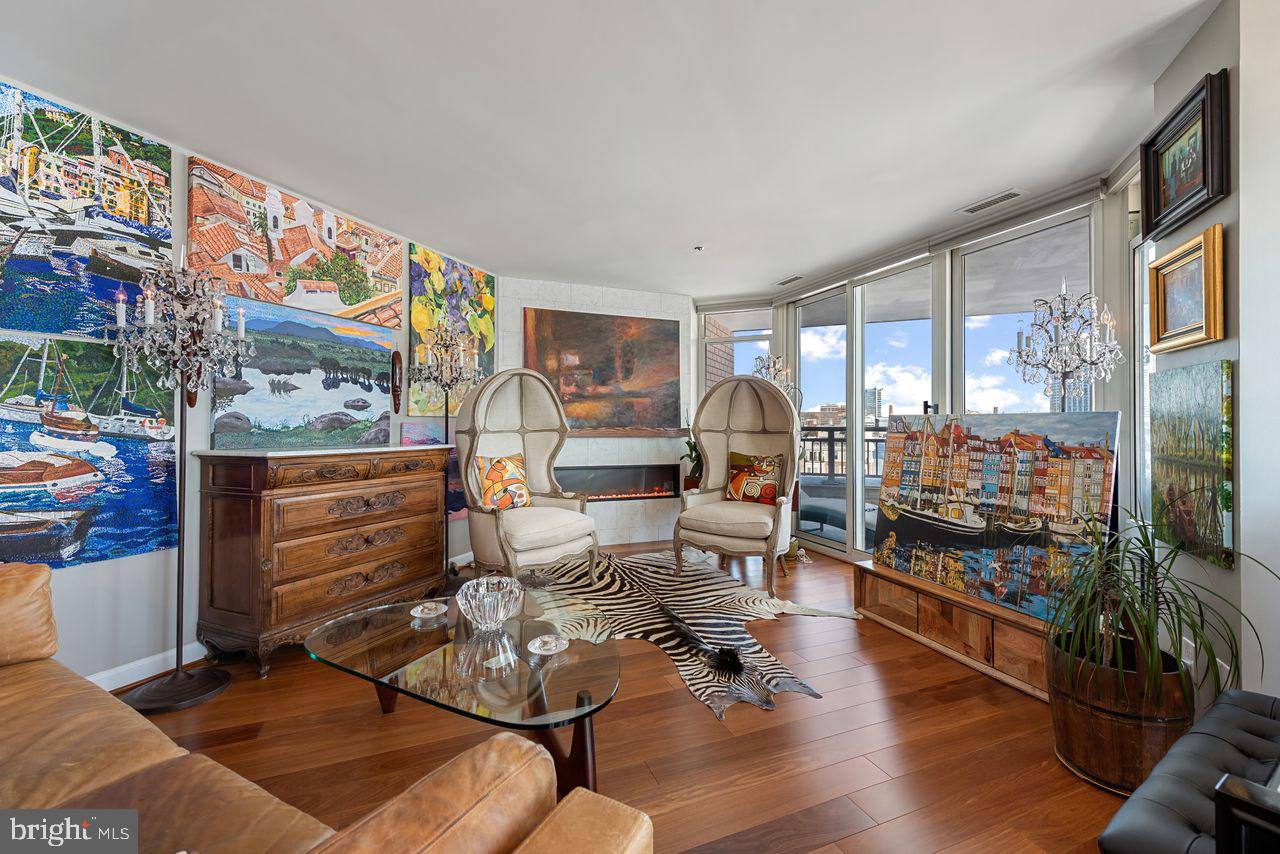 INNER HARBOR - Residential