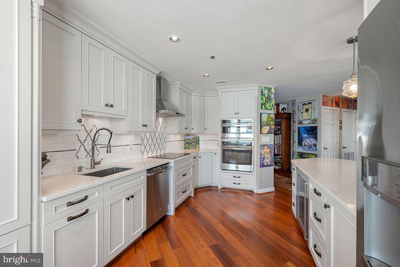 INNER HARBOR - Residential